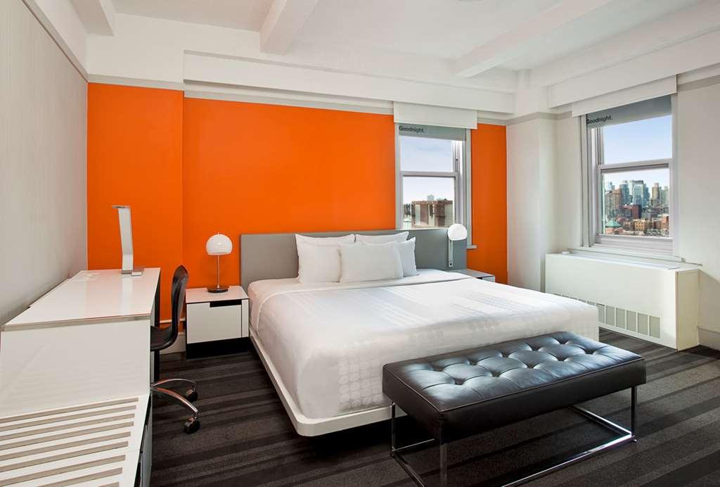 Row Nyc At Times Square 4*