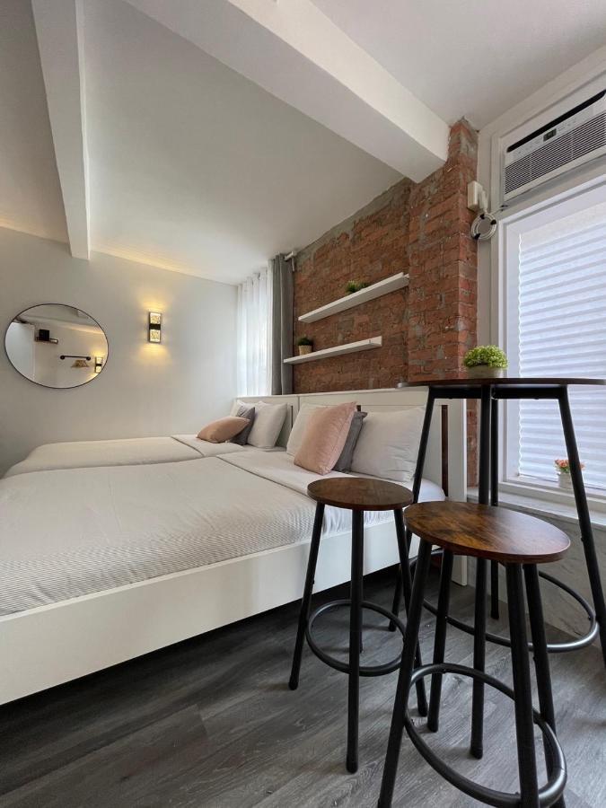 And The City, Empire State Building