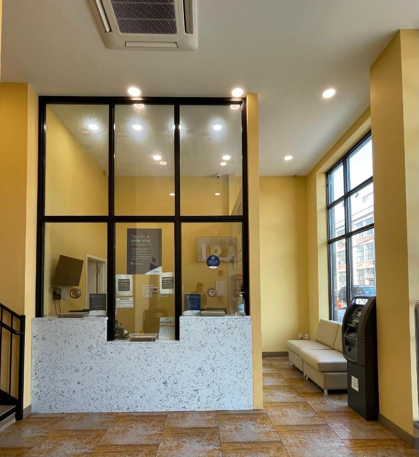 Super 8 By Wyndham Brooklyn Williamsburg 2*