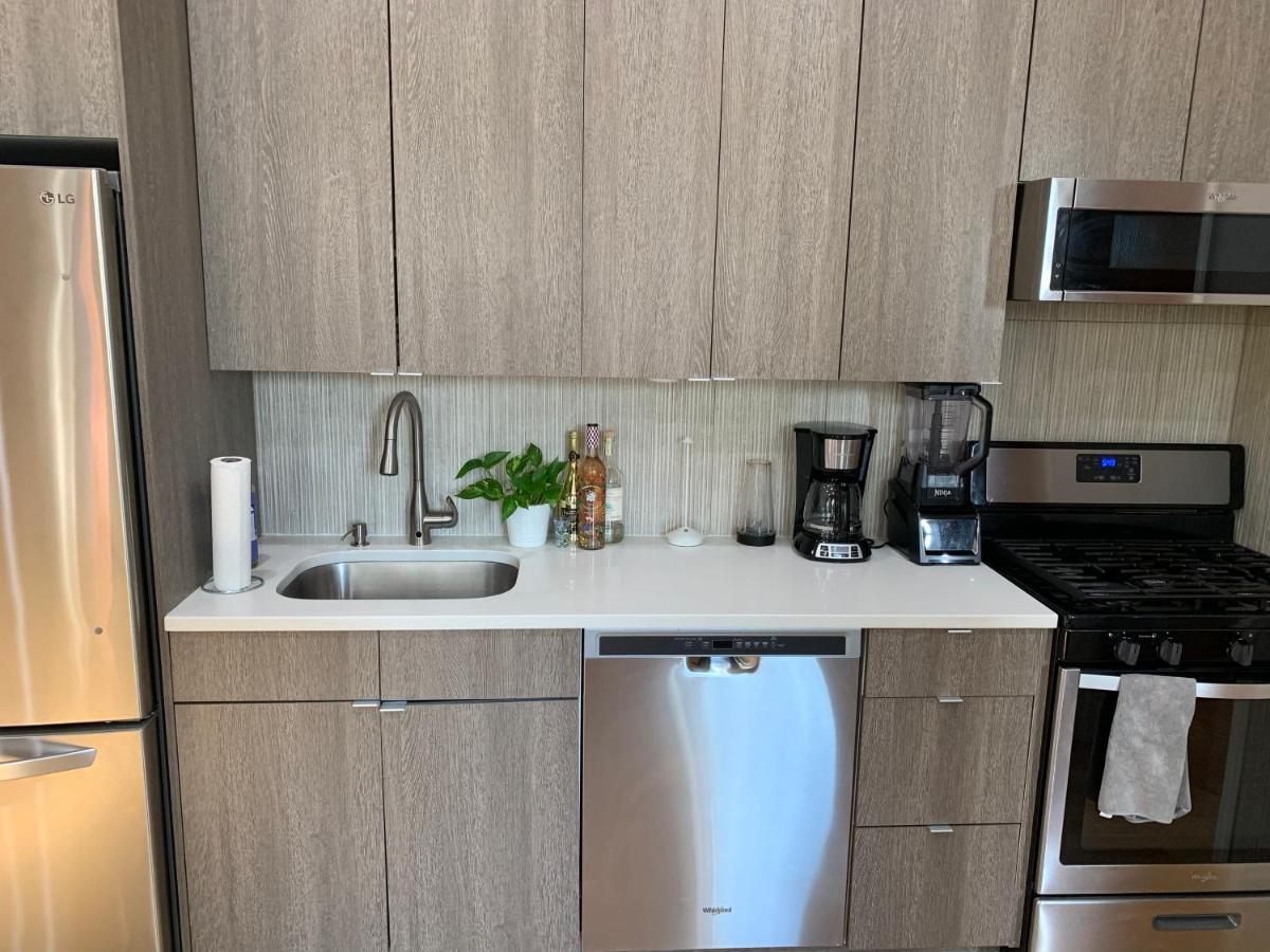 Urban Jungle Oasis In Queens! *