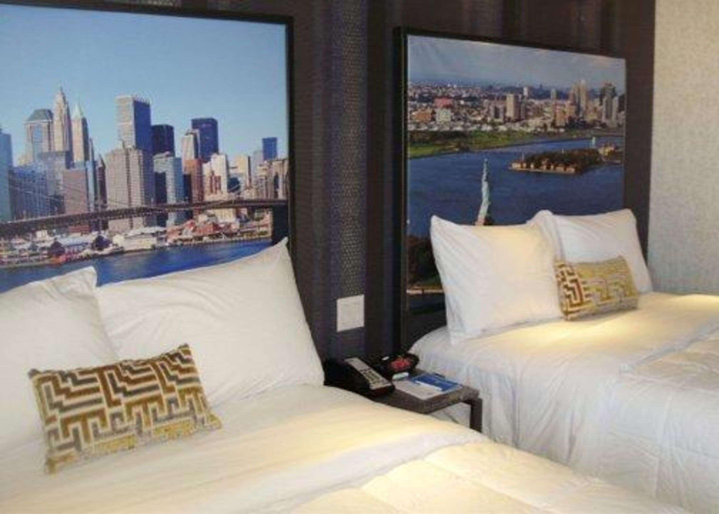 Rodeway Near Jfk Airport 2*