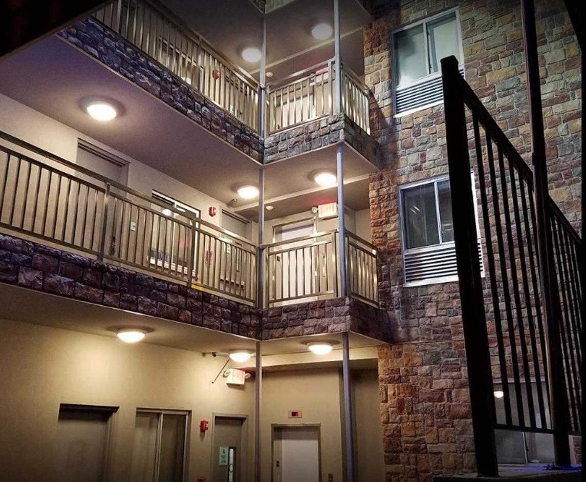 Hotel Rodeway Near Jfk Airport 2*