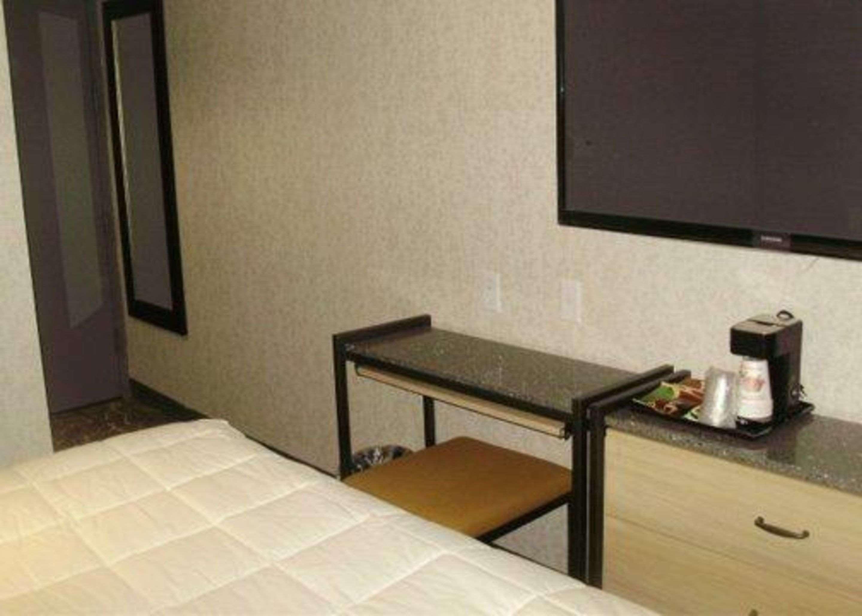 Rodeway Near Jfk Airport Hotel 2*