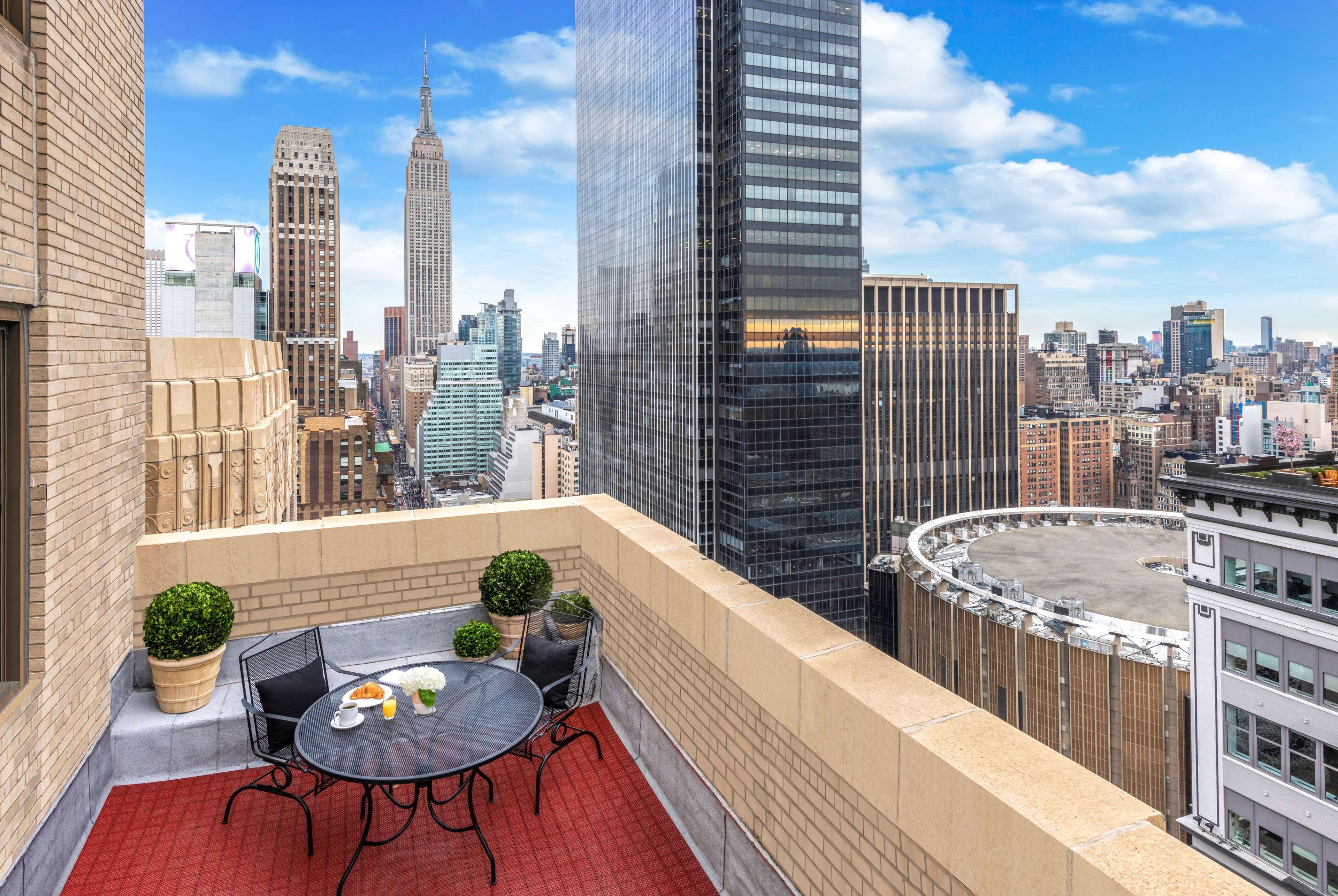 New Yorker By Lotte Hotel