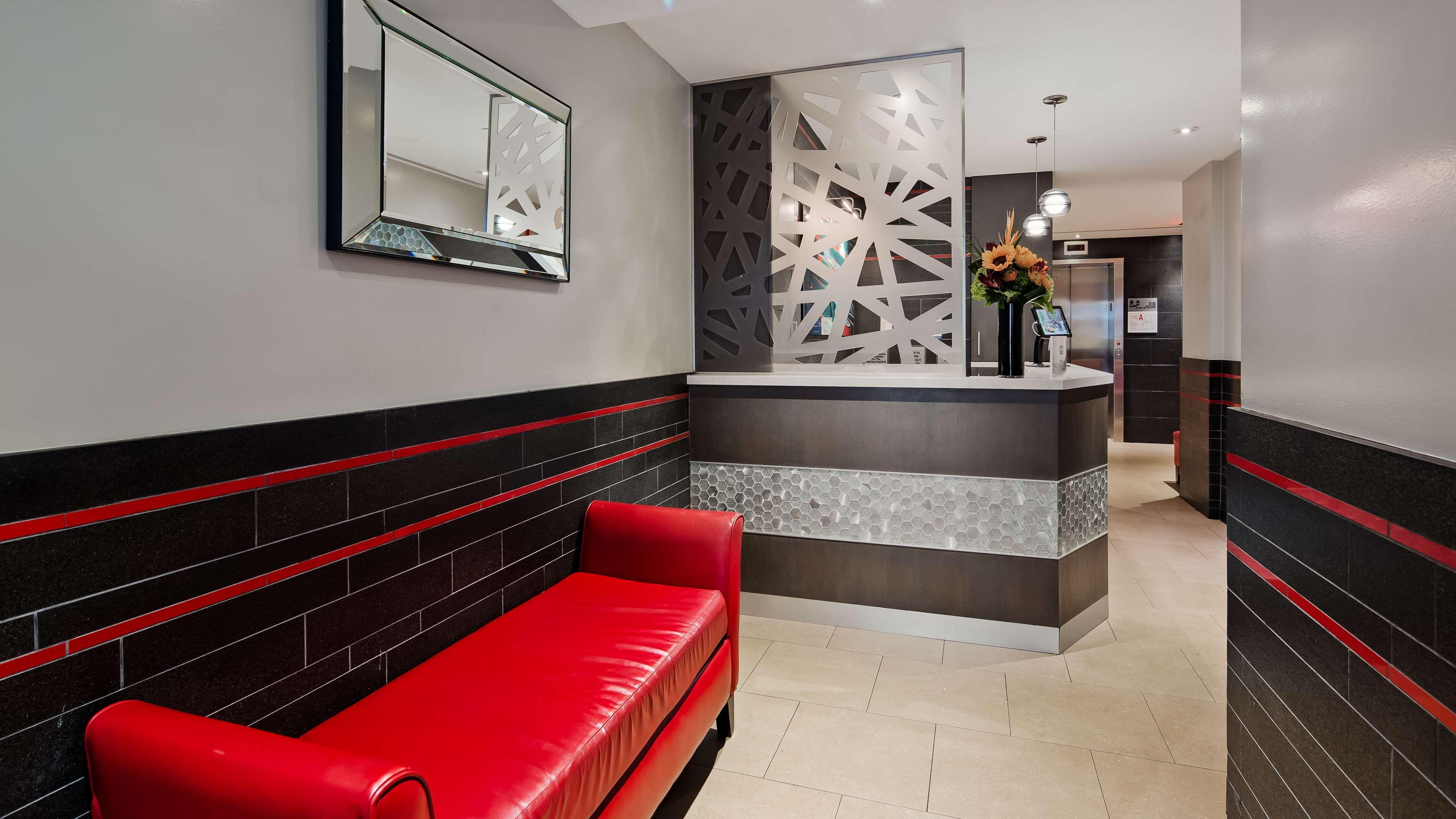 Best Western Plus Hospitality House Suites
