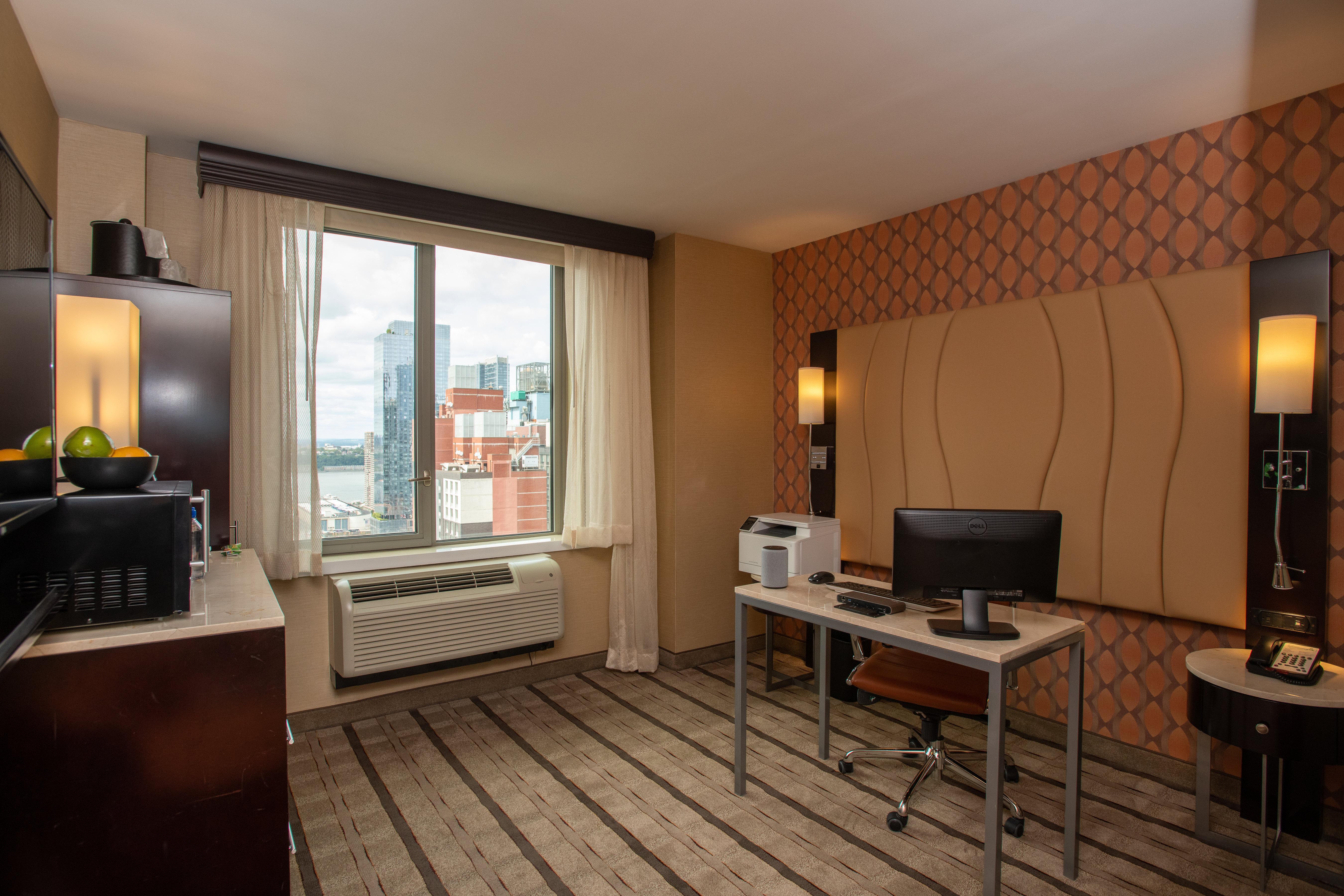 - Times Square By Ihg Hotel 3*