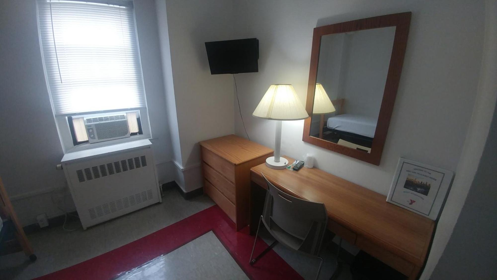 Hostel West Side Ymca *