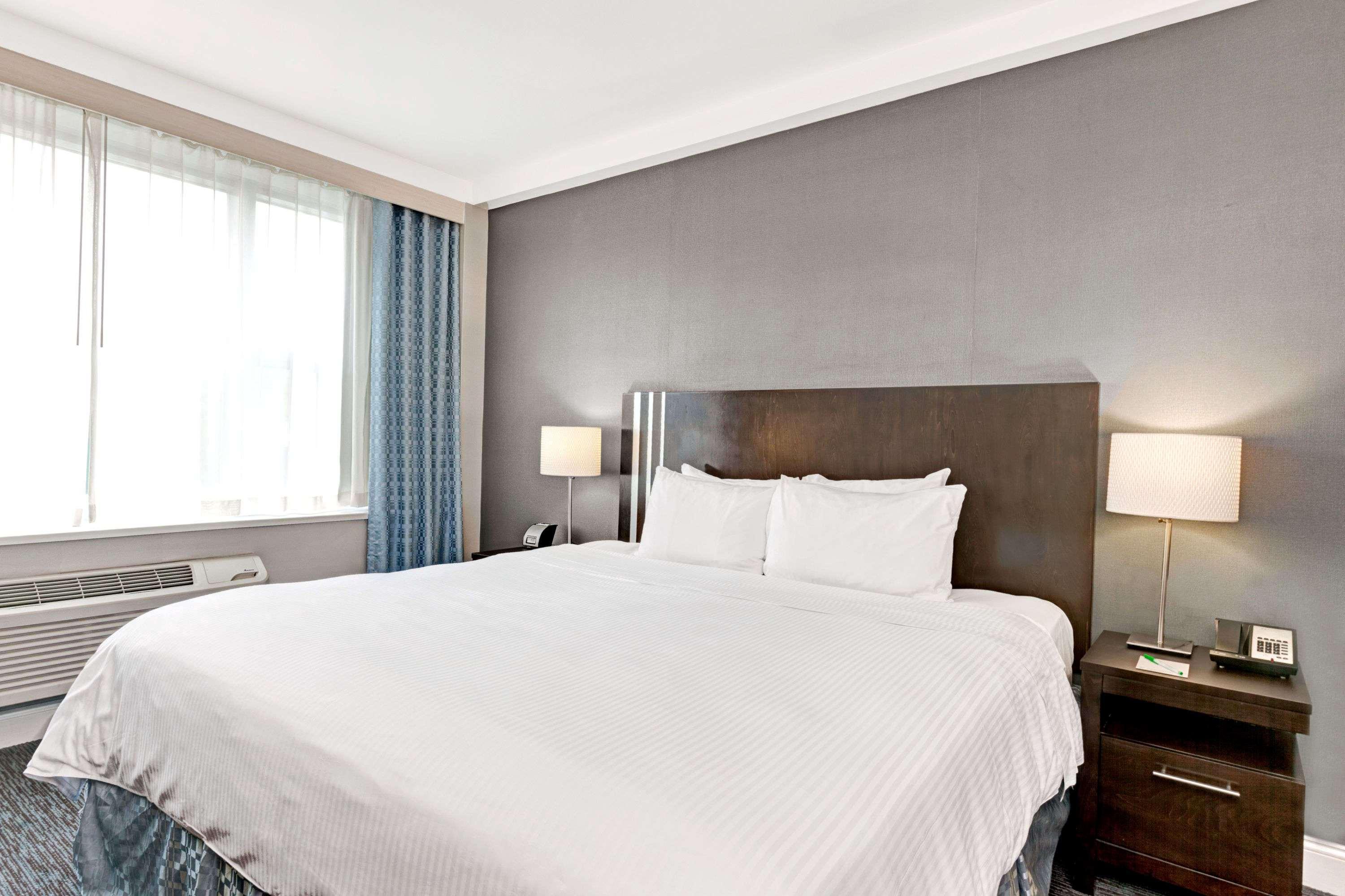 Wyndham Garden Long Island 3*