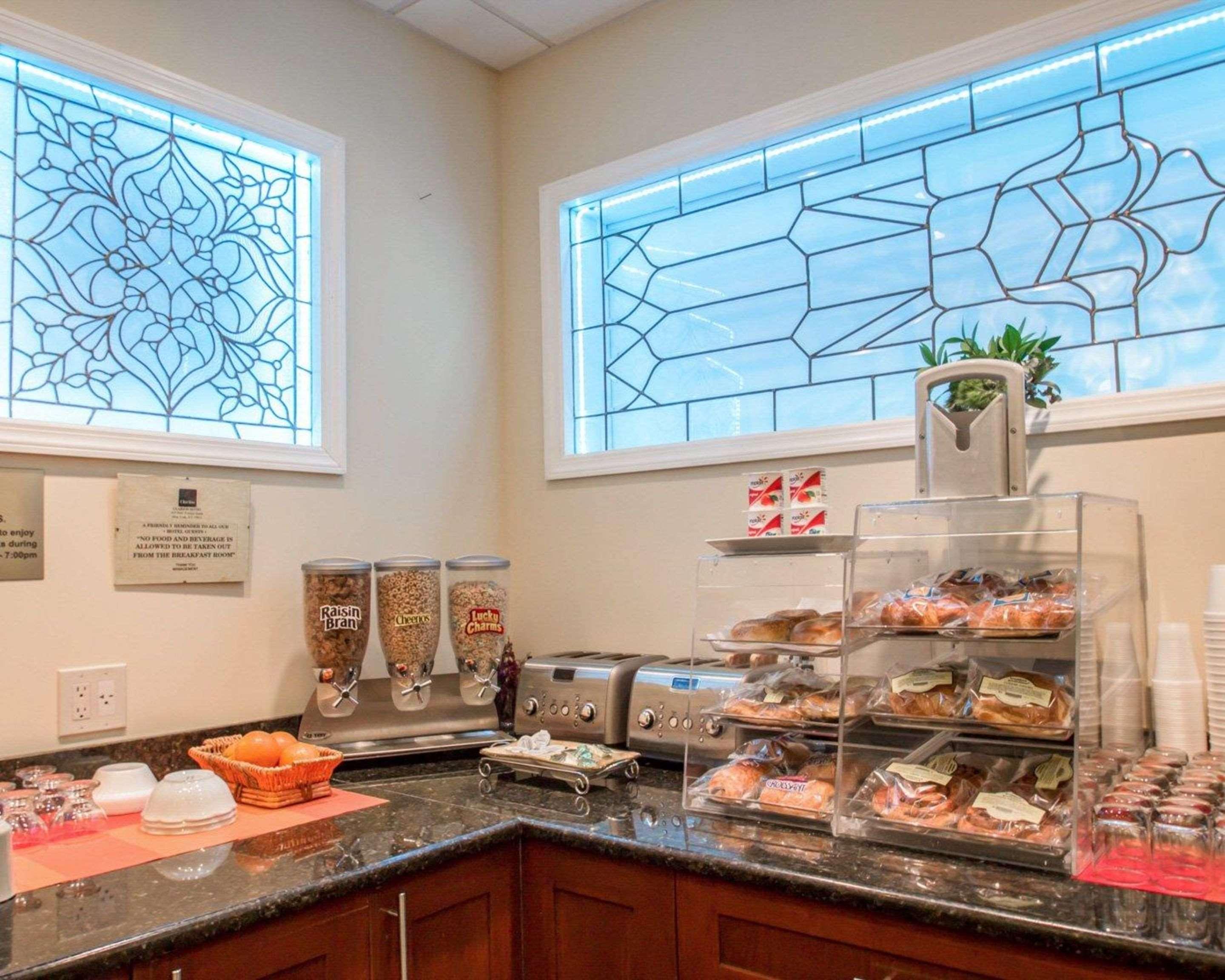 Clarion Park Avenue Hotel 2*