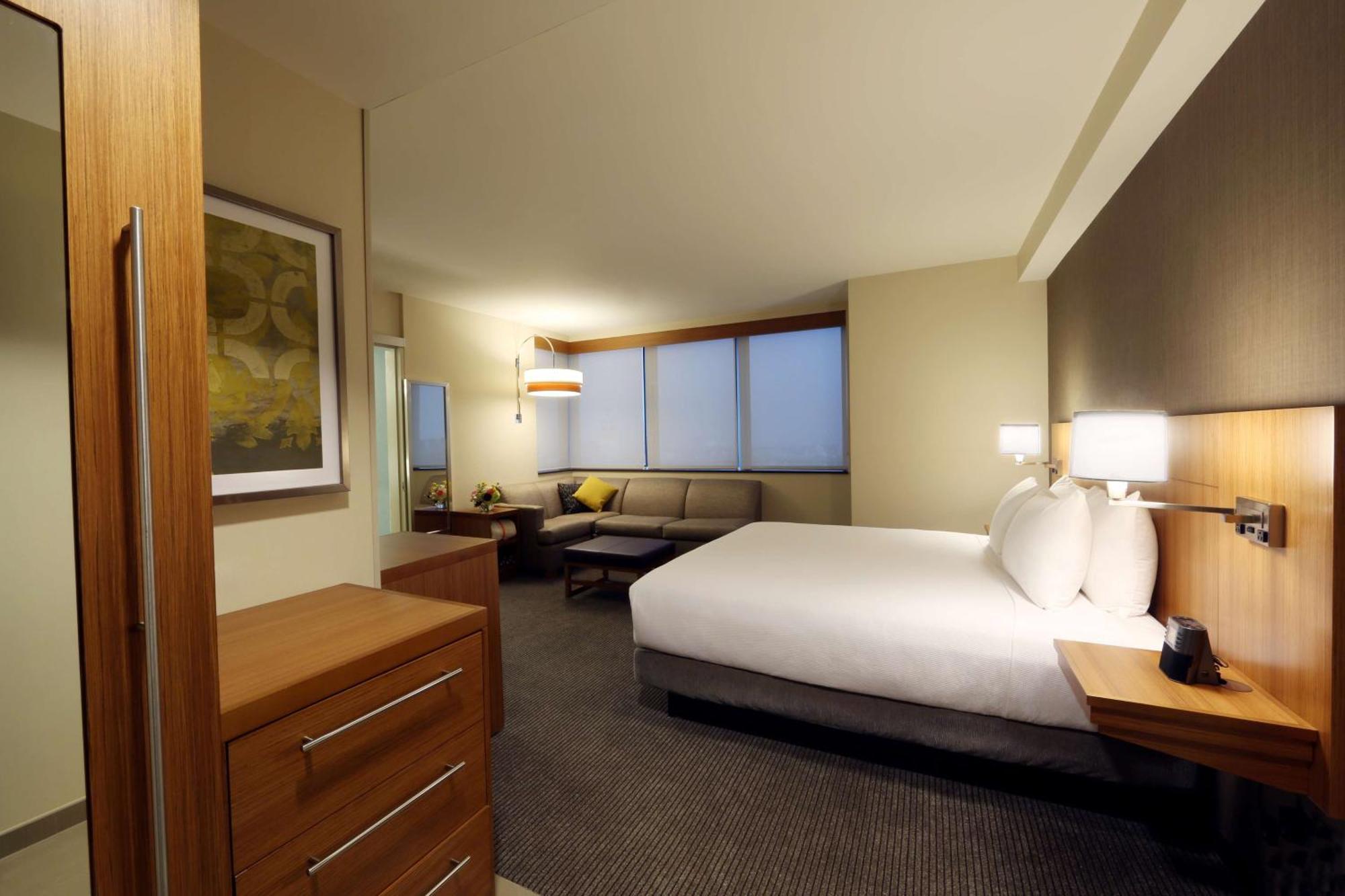 Hyatt Place Flushing/lga Airport Hotel 3*