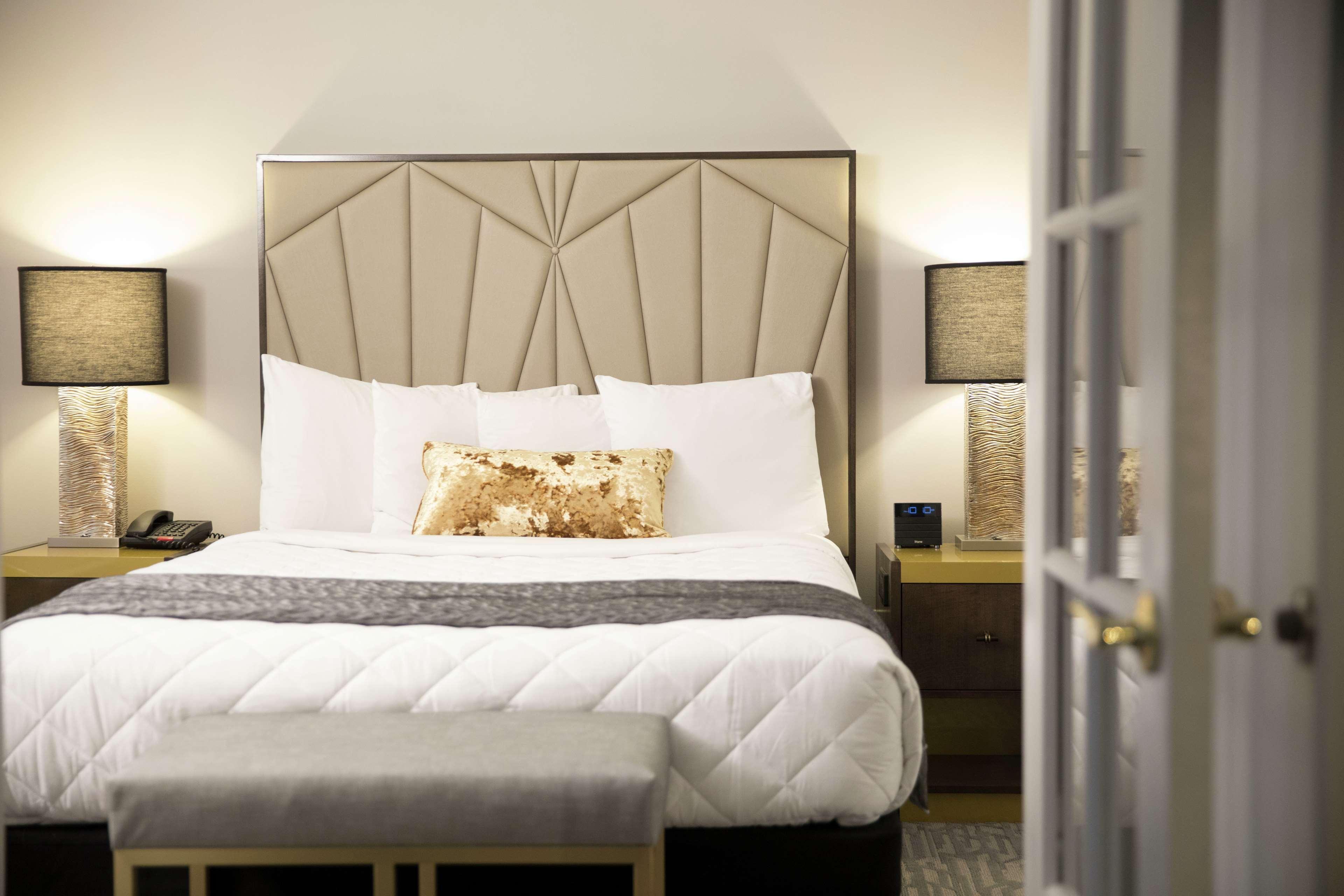 Martinique On Broadway, Curio Collection By Hilton 4* New York