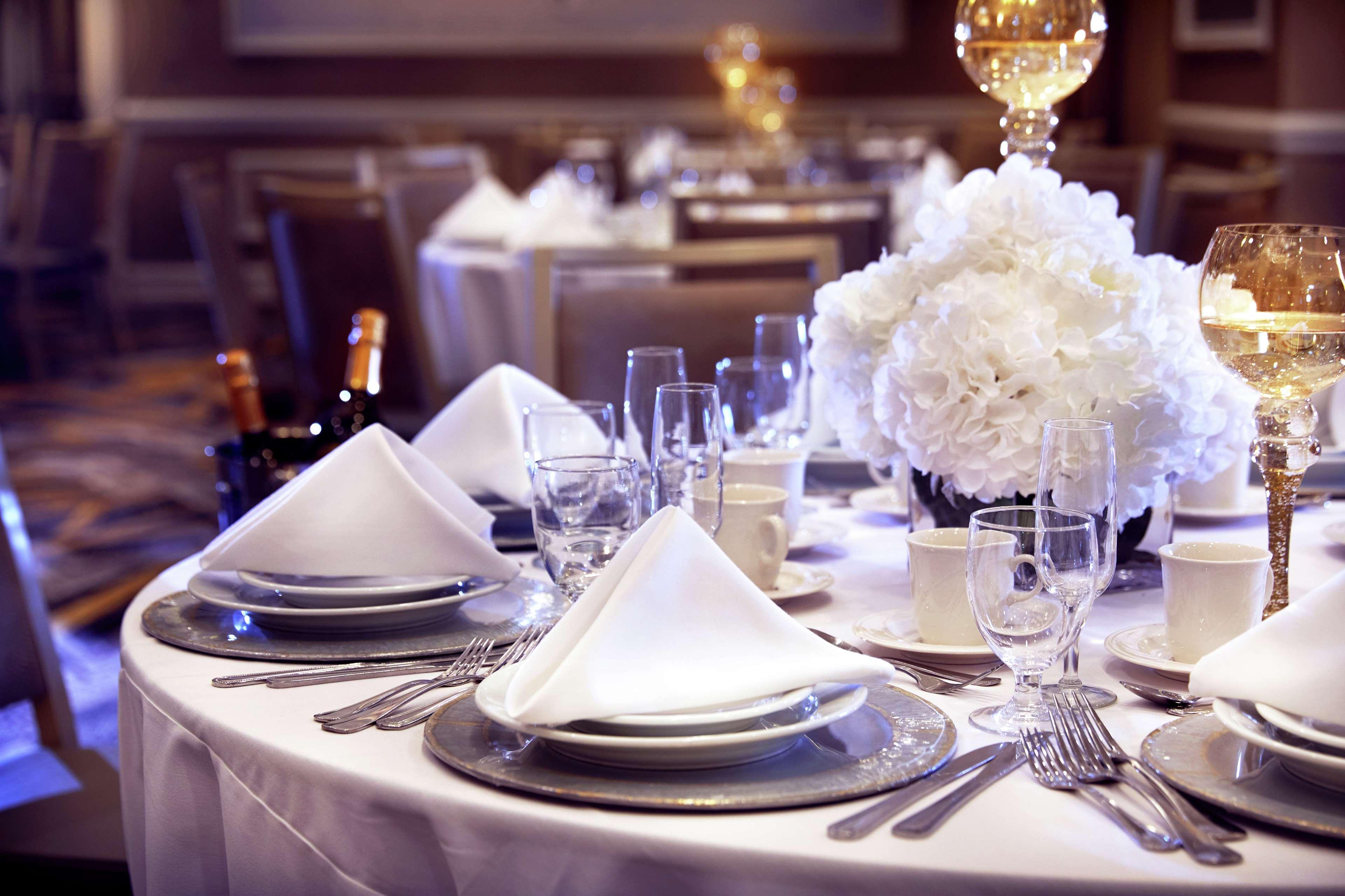 Hotel Martinique On Broadway, Curio Collection By Hilton 4*