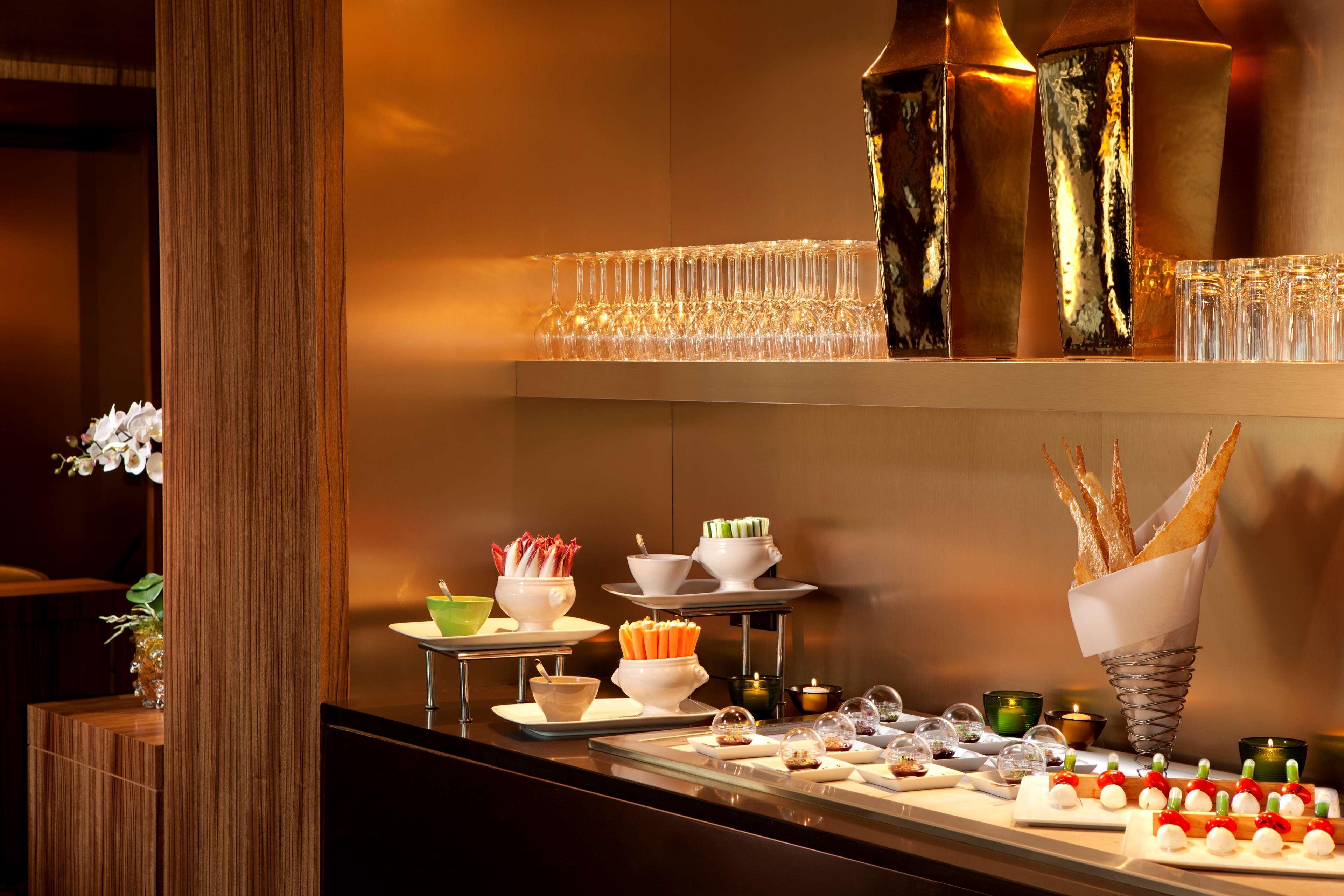 Millennium Hilton One Un Plaza Hotel New York