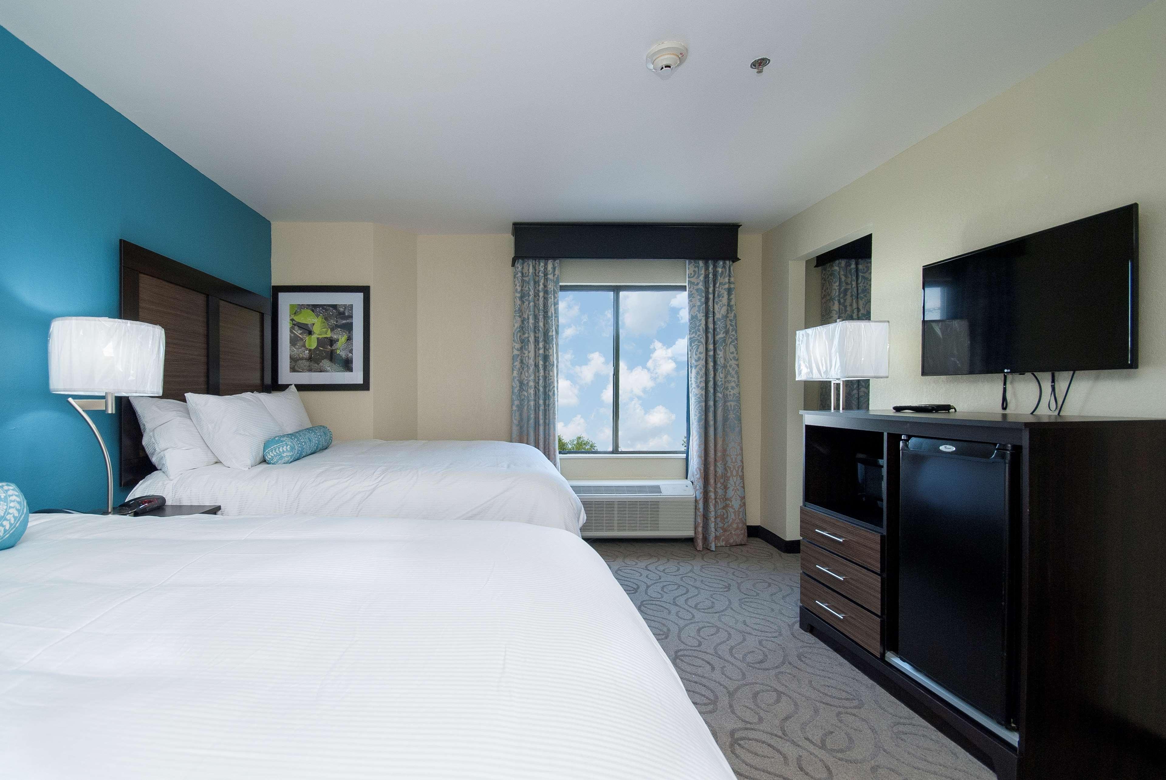 Hotel Western Queens Gold Coast New York