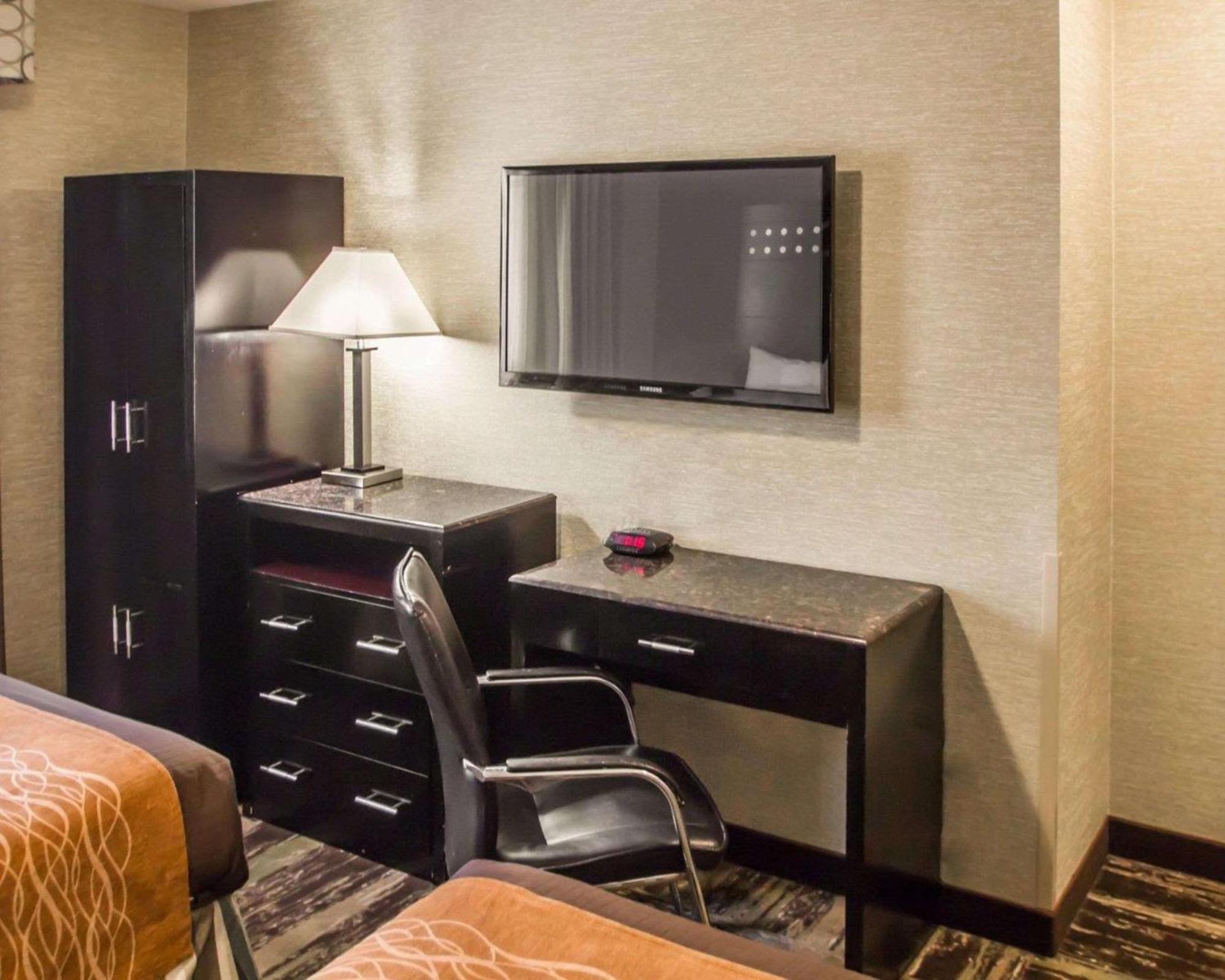 Rodeway Bronx Zoo 2*