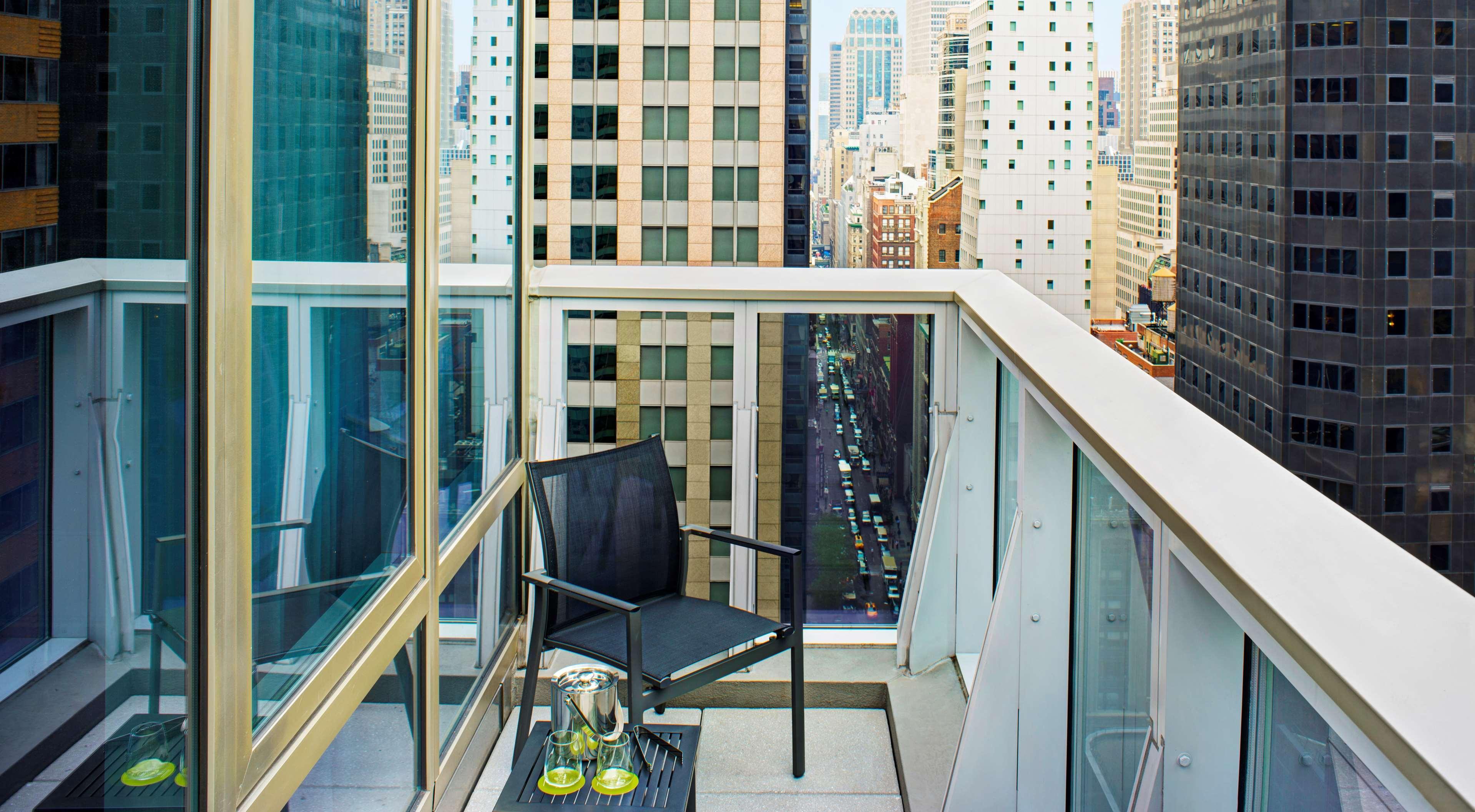 Express - Times Square South By Ihg Hotel New York