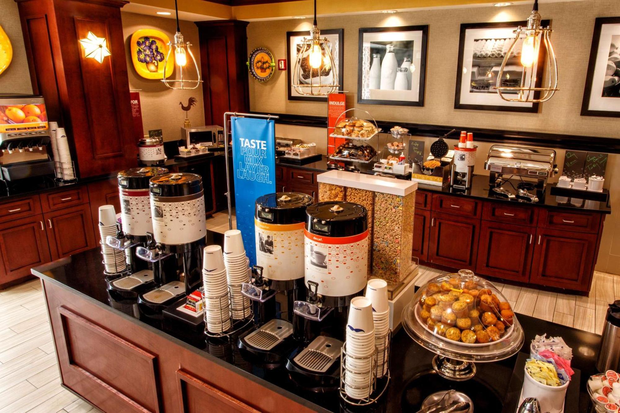 Hampton & Staten Island Hotel