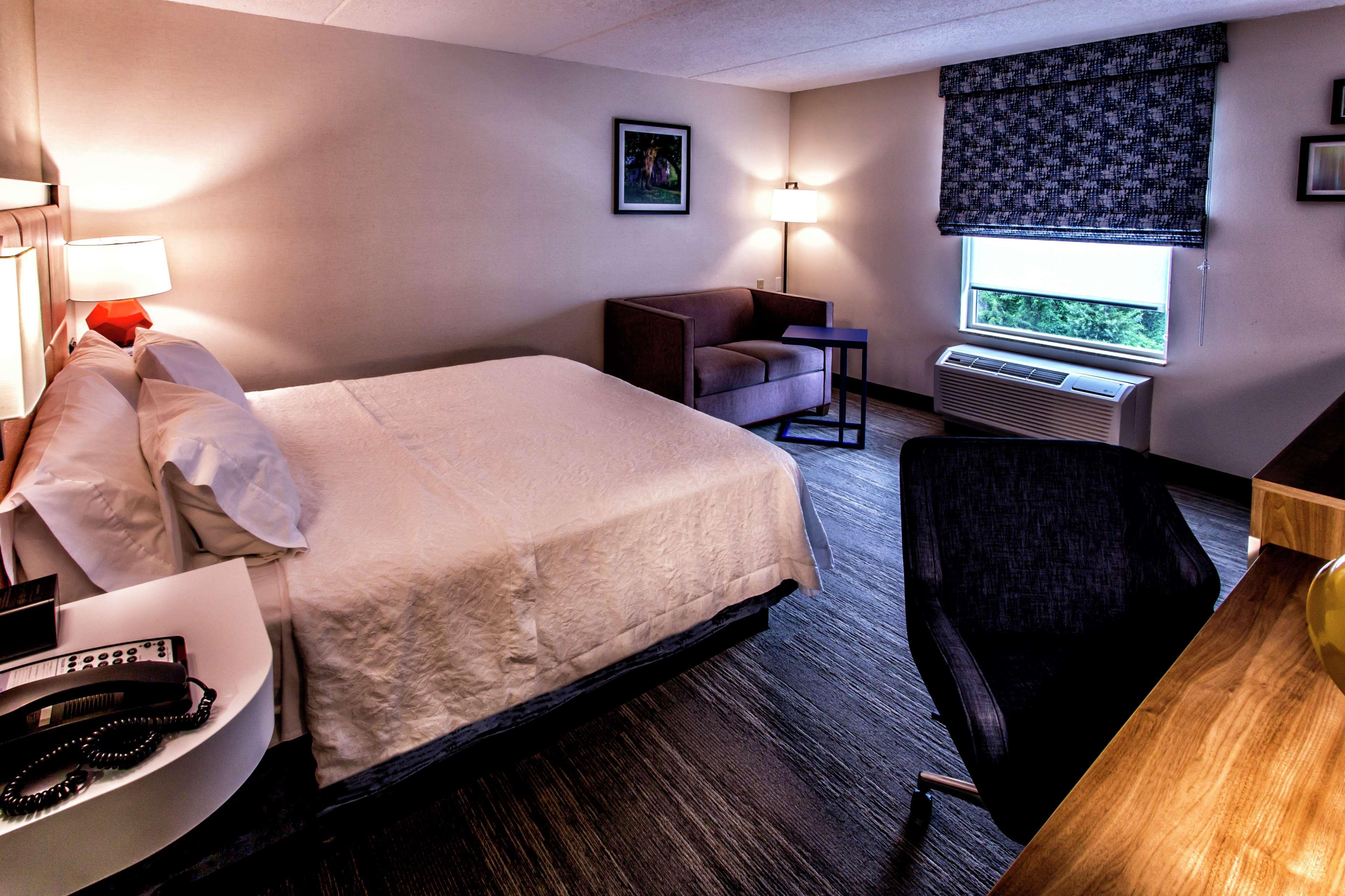 Hotel Hampton & Staten Island 3*