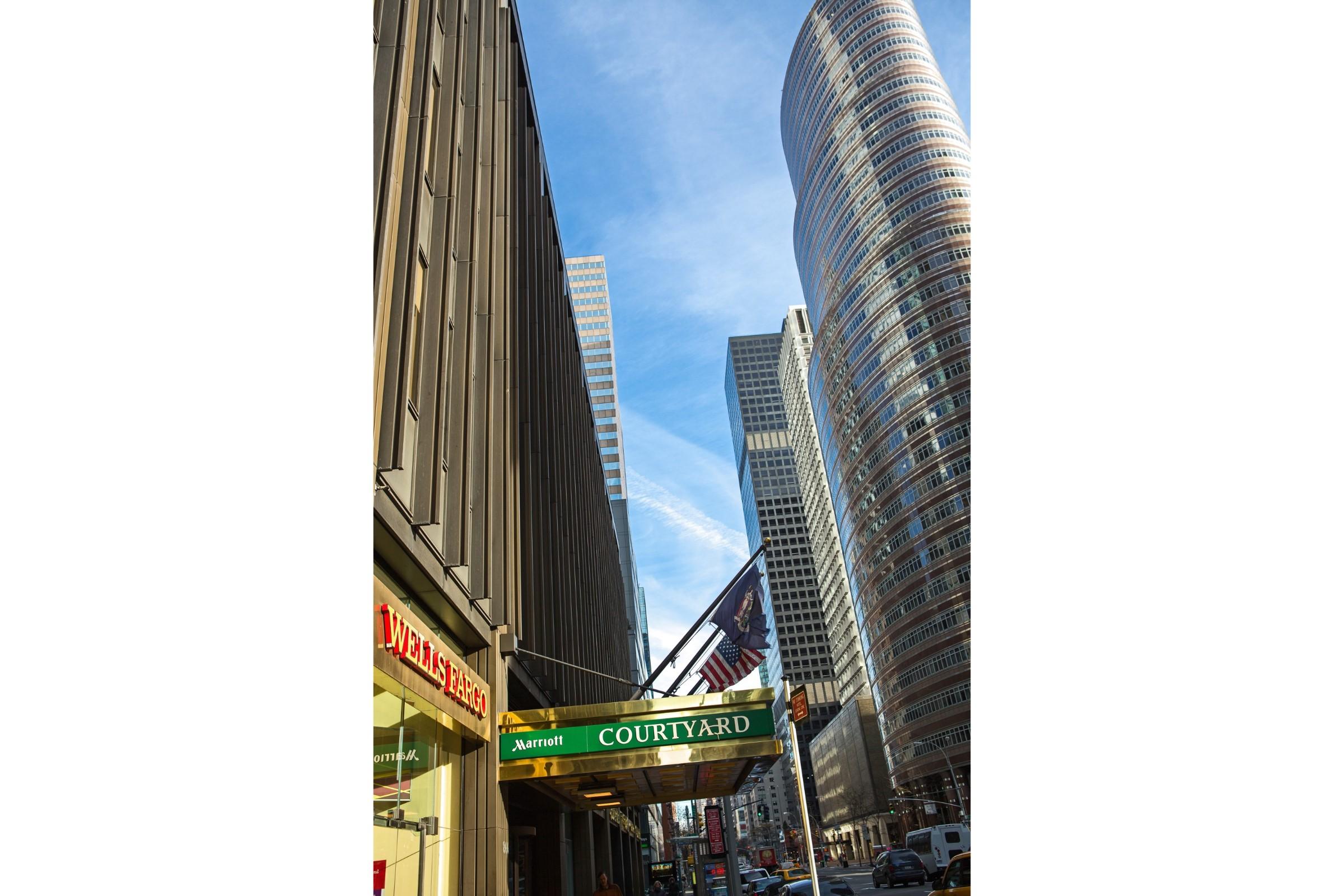 Courtyard Manhattan/midtown East Hotel 4*