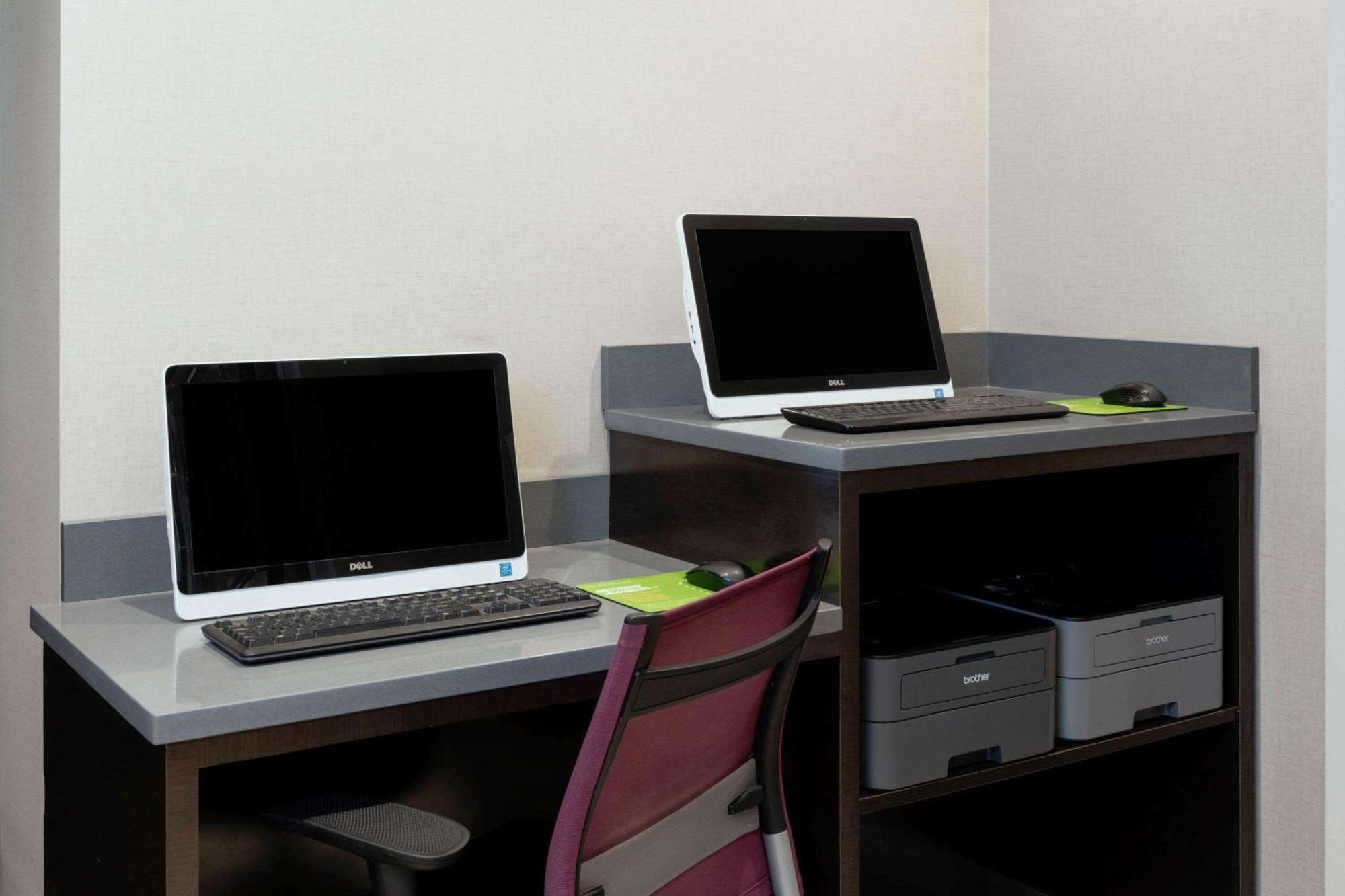 Hotel La Quinta By Wyndham Park