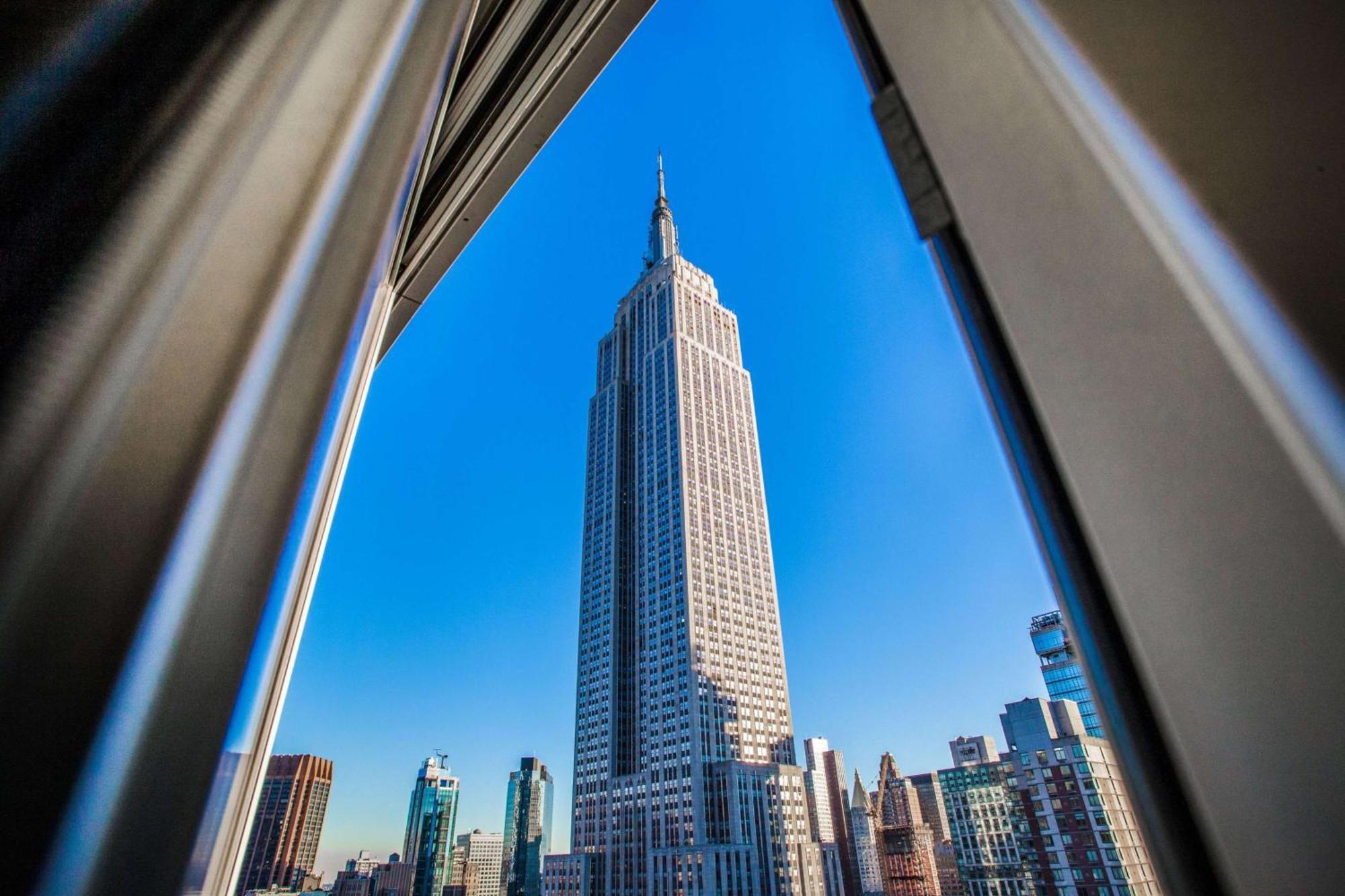 Hilton Garden West 35th Street 3*