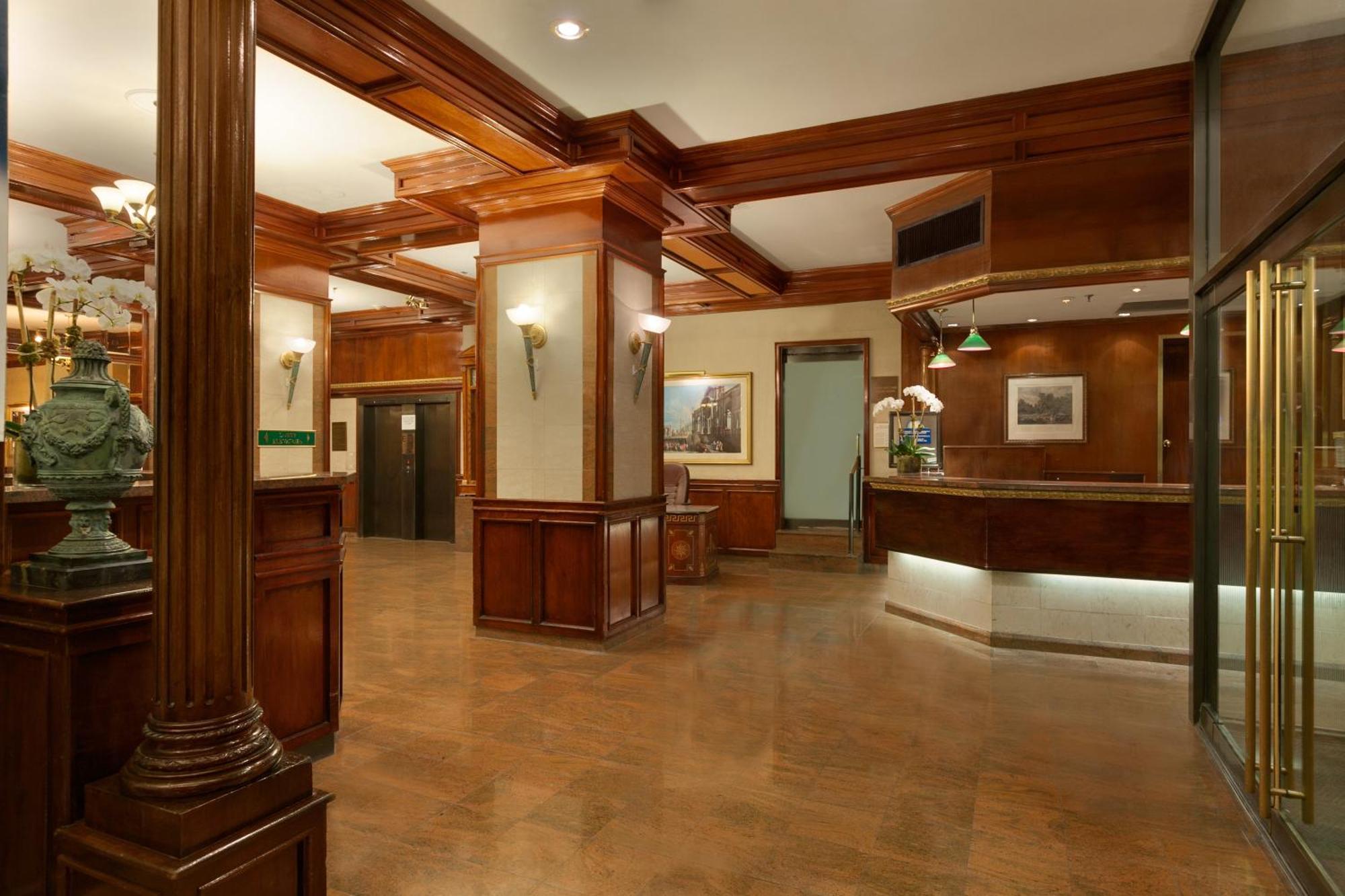 Night Broadway New York