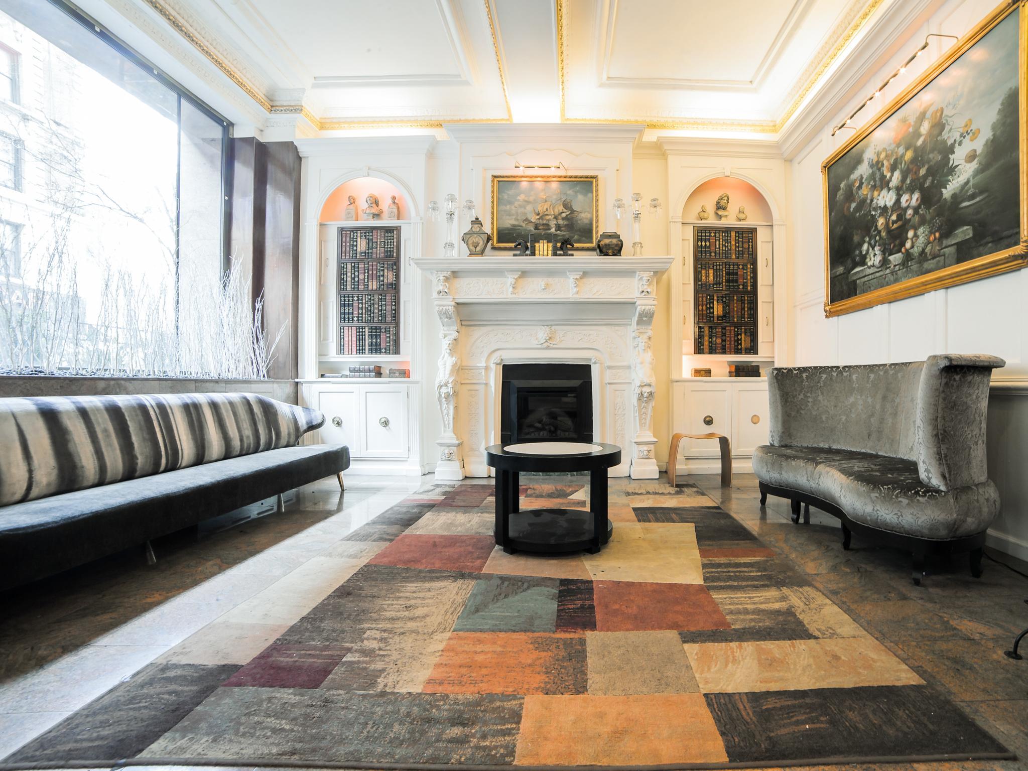 Night Broadway Hotel New York