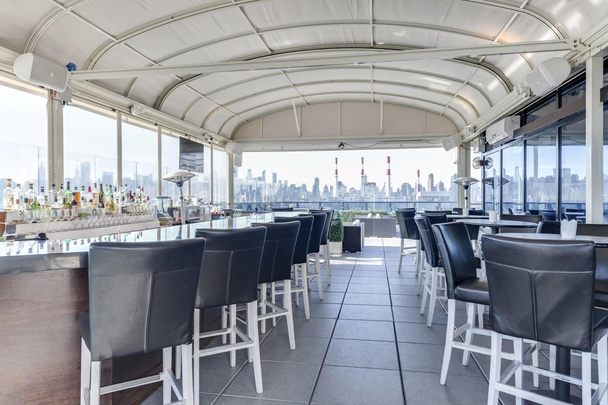 Vista Lic Hotel, Premier Collection By Western Hotel 3*