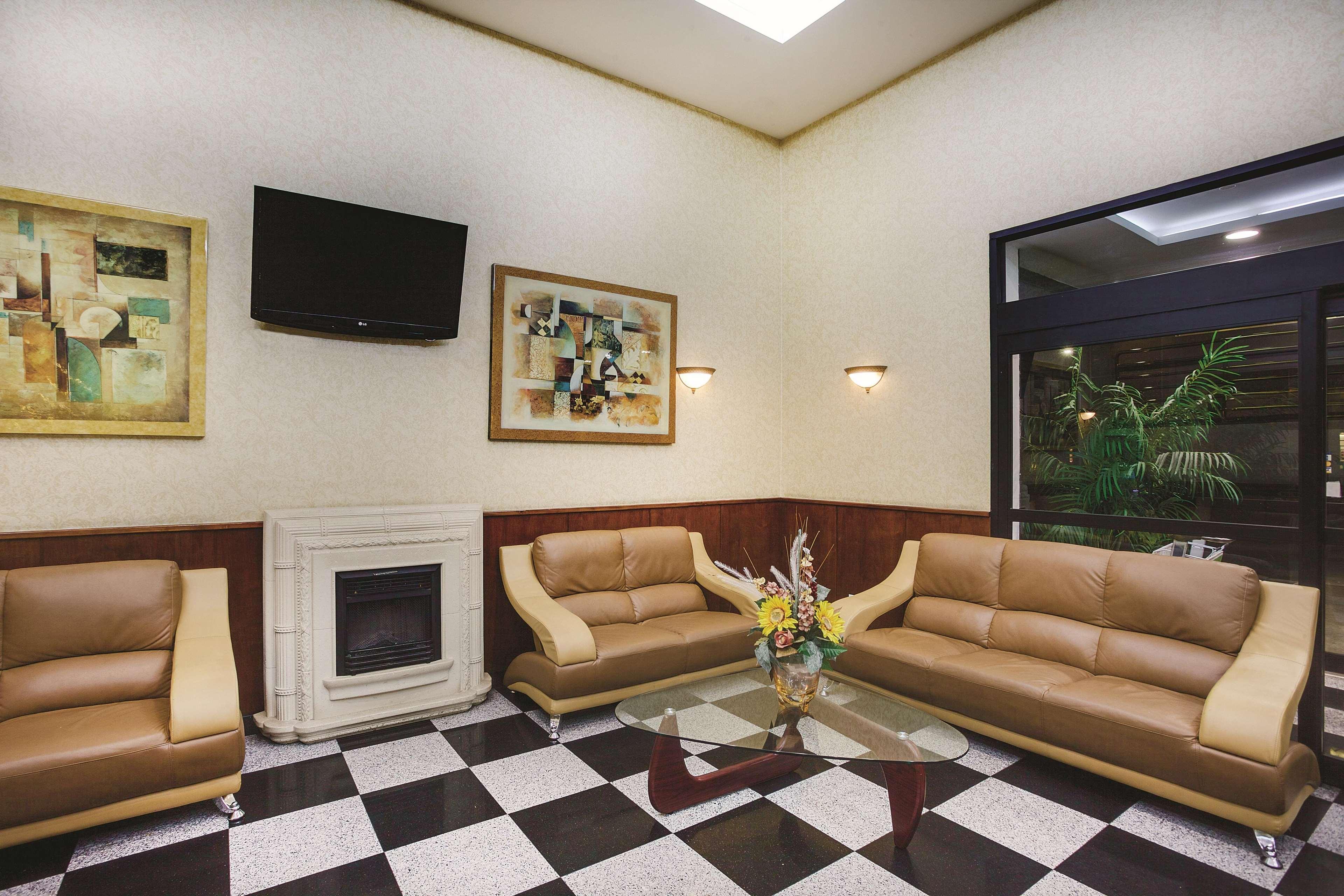 La Quinta By Wyndham Queens Hotel New York