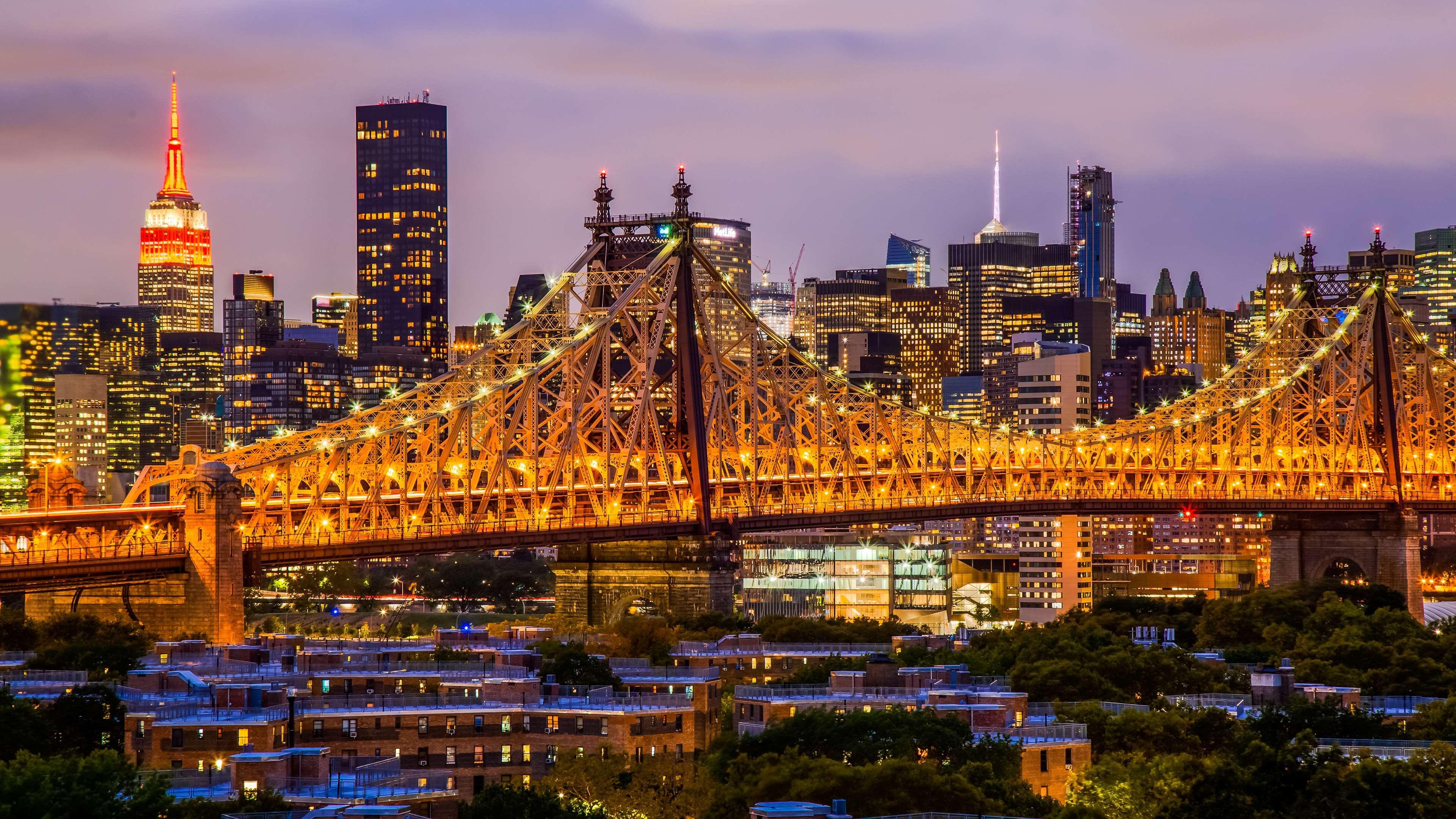 Western Plaza Hotel 3*