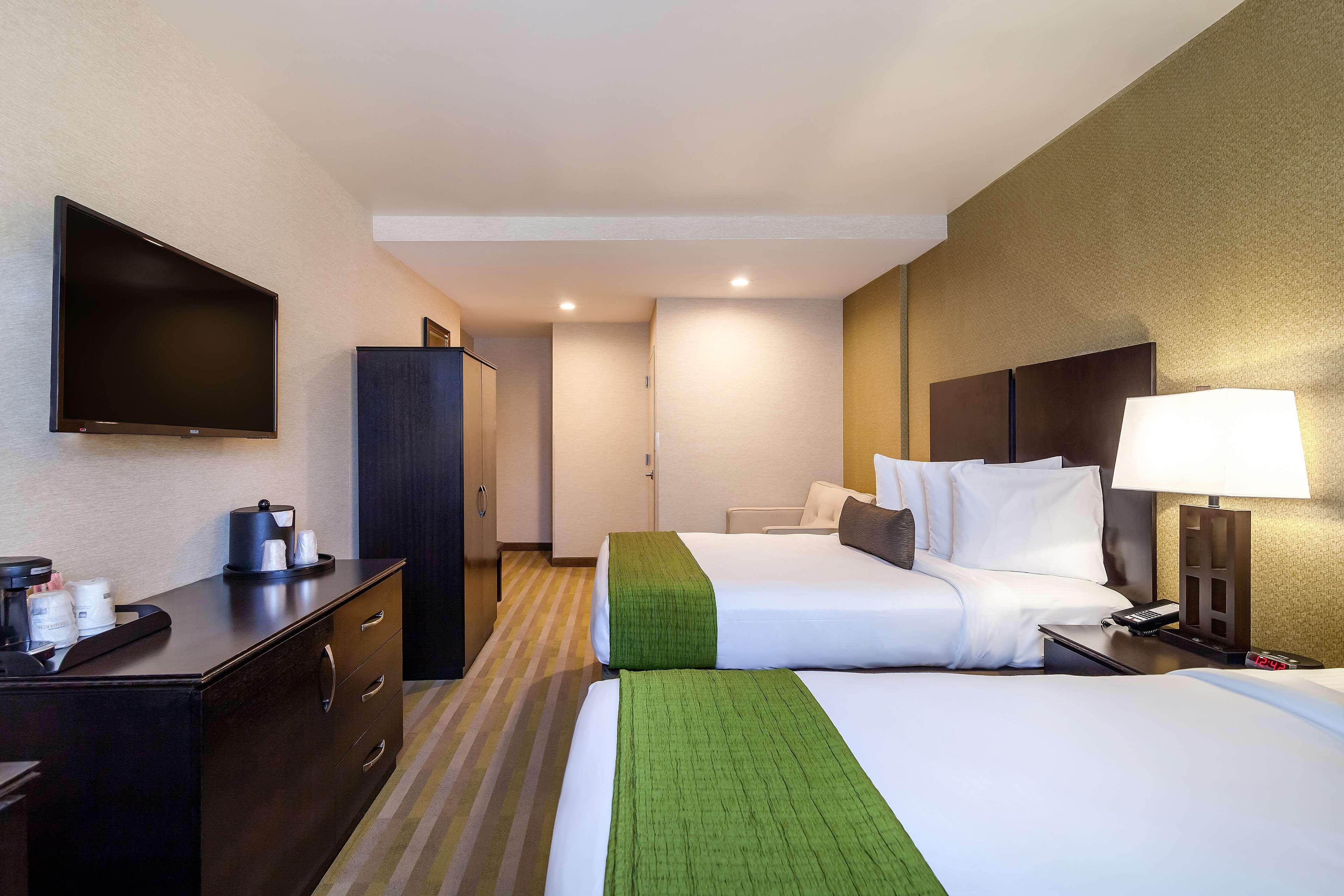 Western Plaza New York