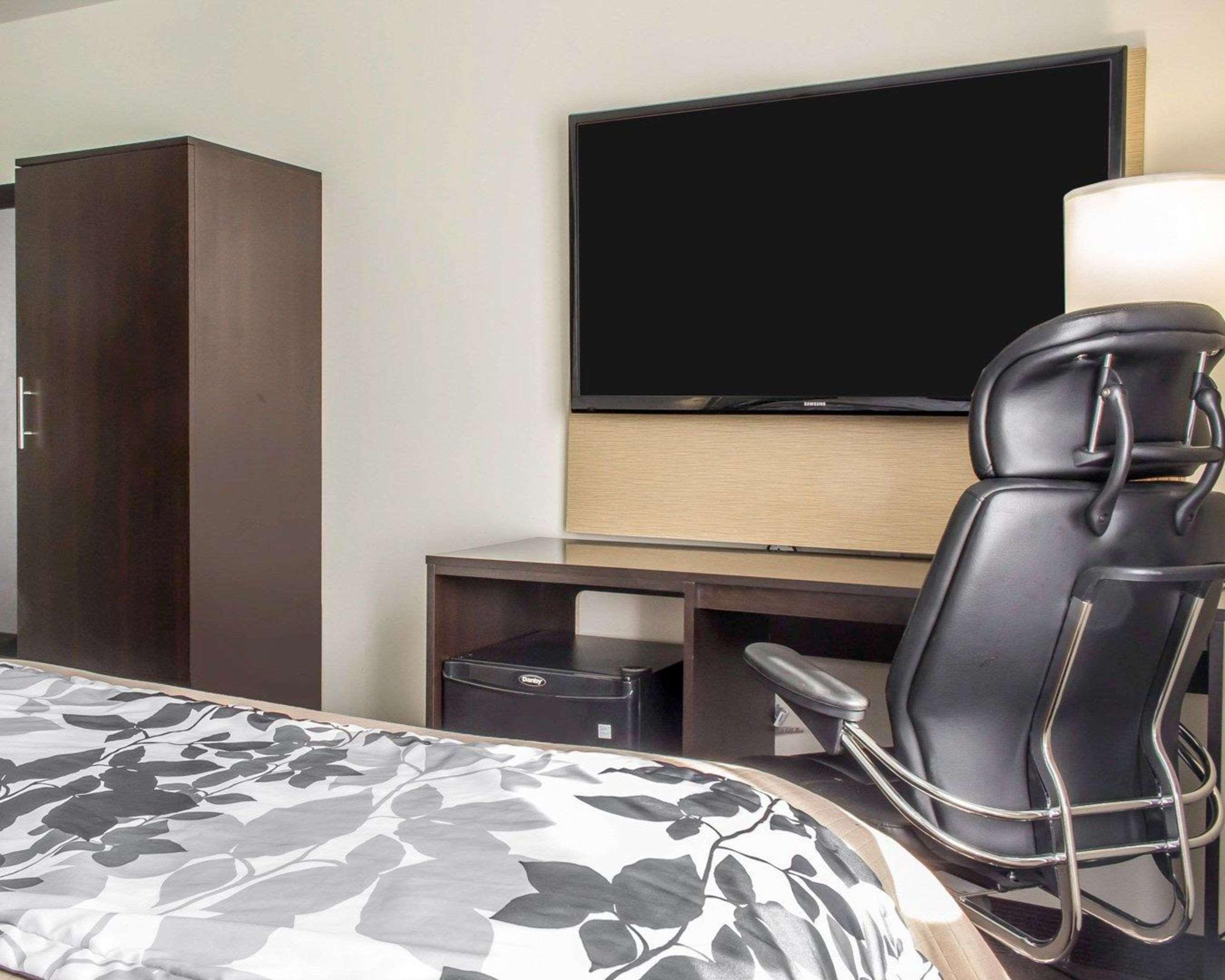 Sleep Brooklyn Coney Island Hotel