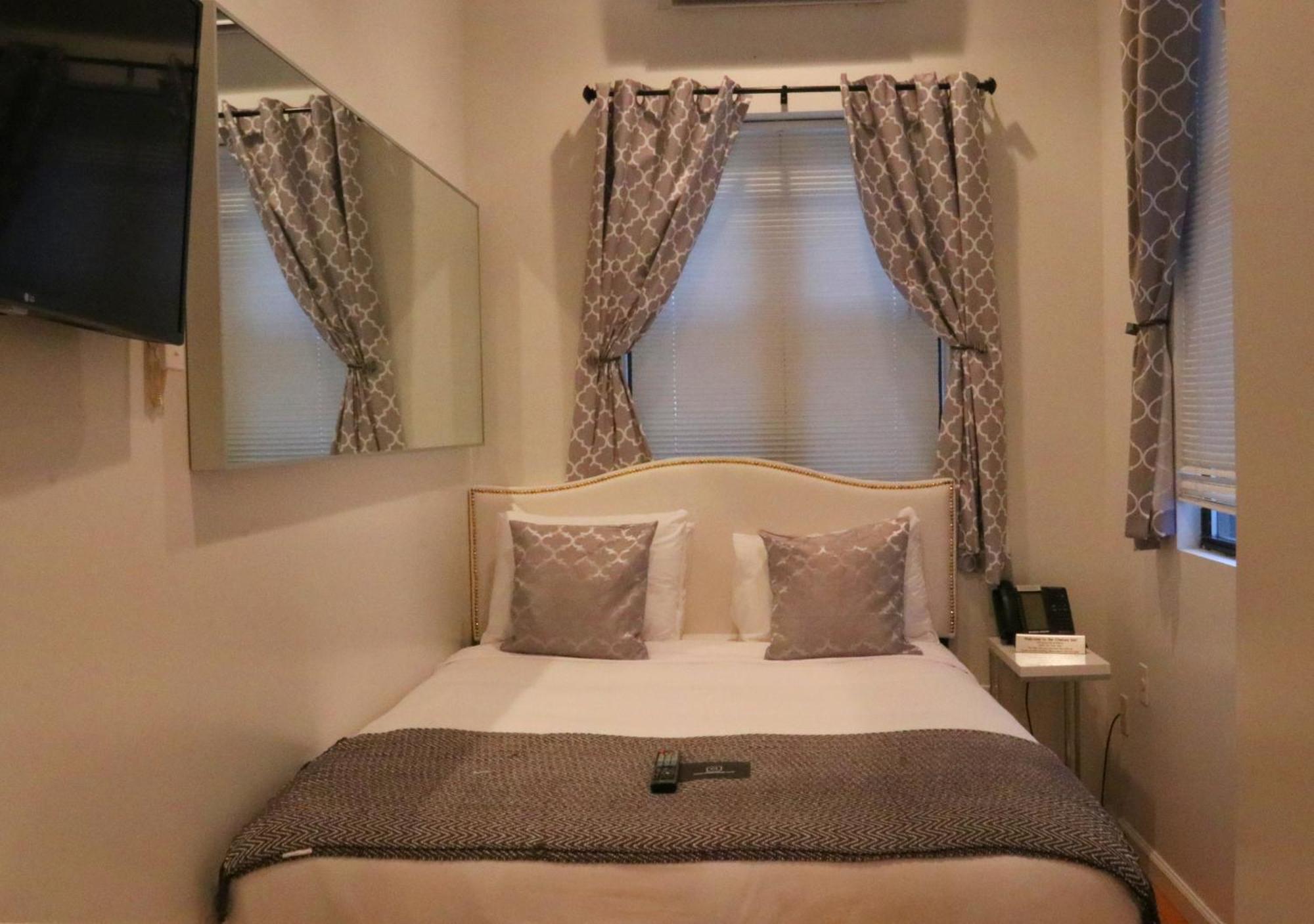 Chelsea (adults Only) Inn