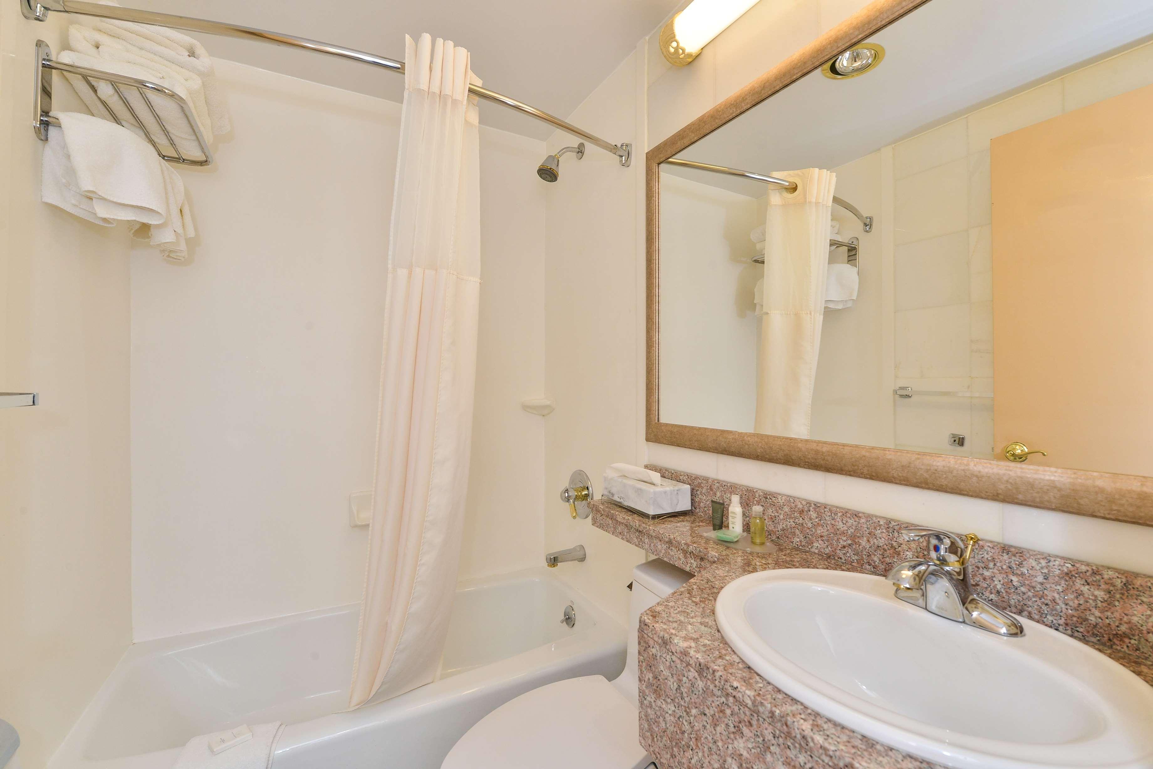 Lex View At Jfk Airport