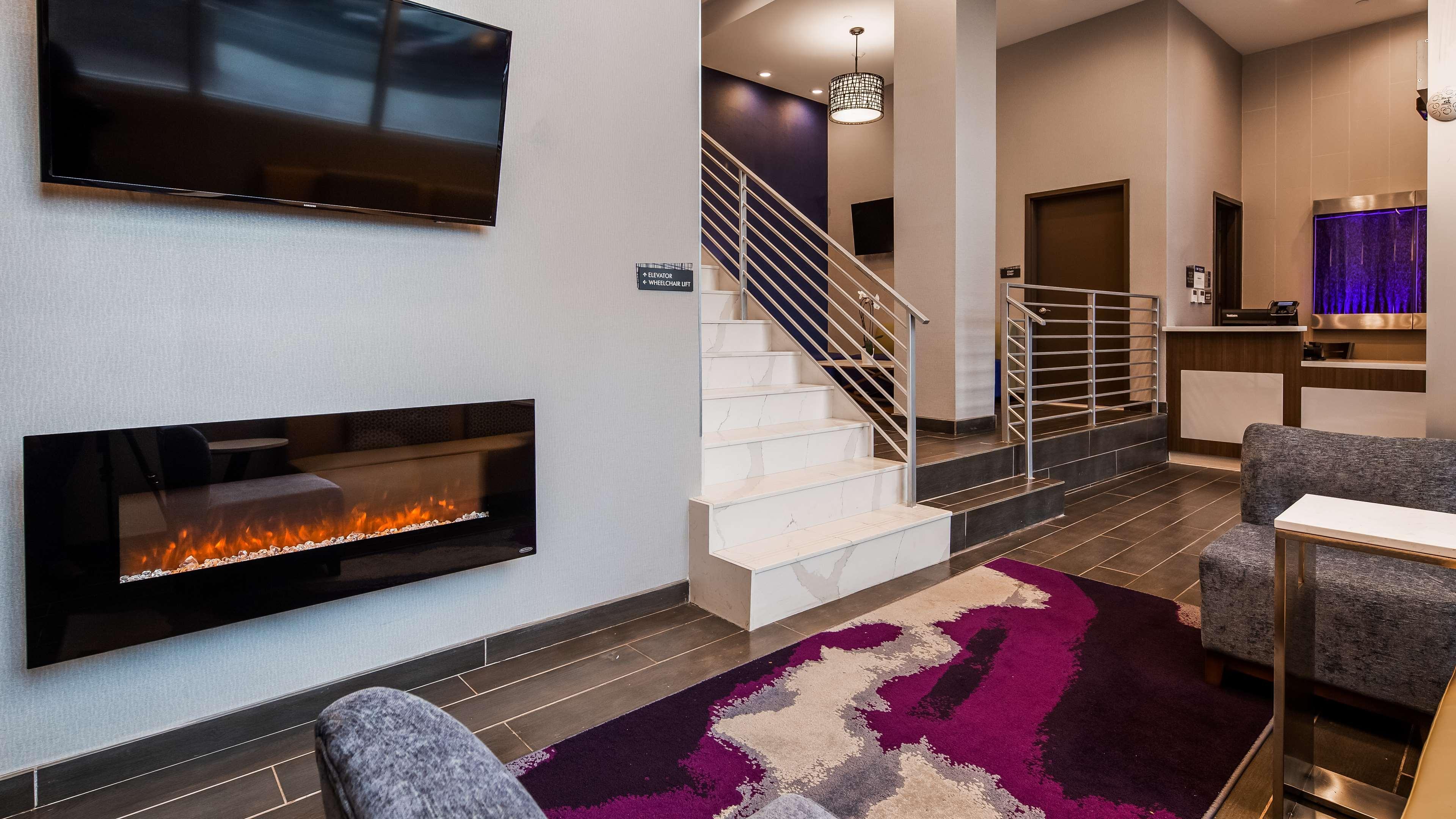 Western Stadium Hotel 3*