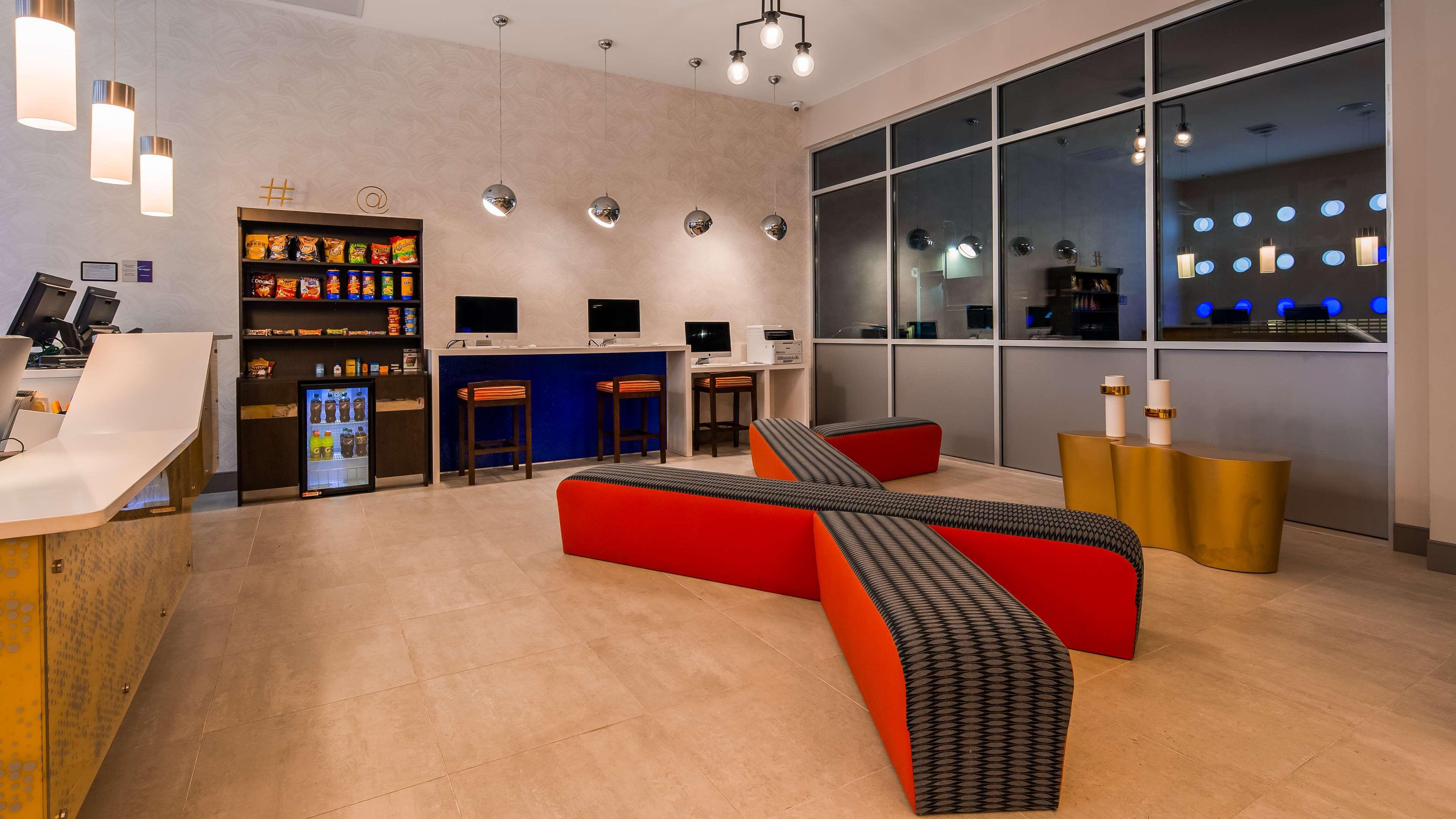 Hotel Glo Western Brooklyn Nyc New York