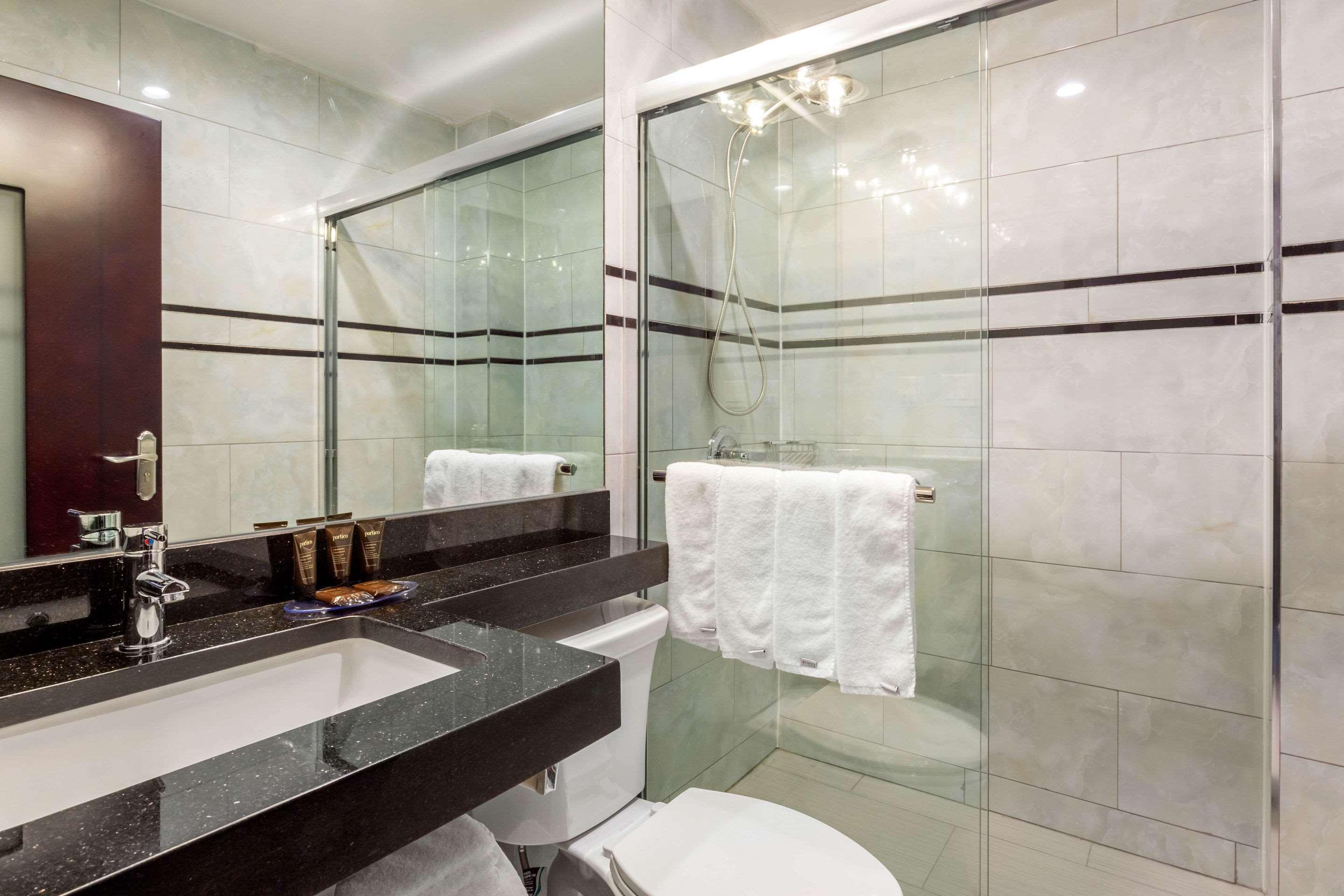 Hotel The L New York