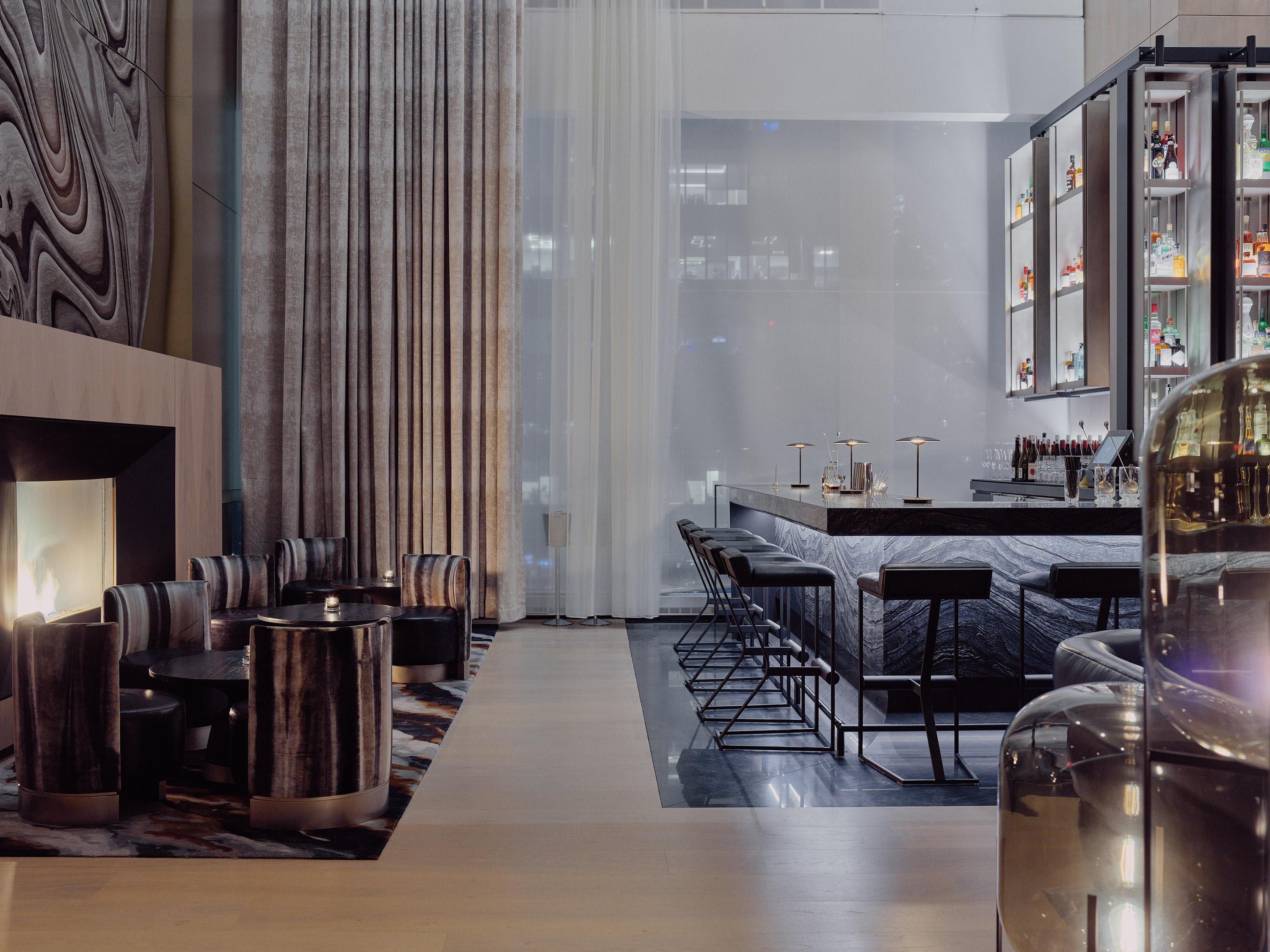 Equinox Hotel 5*