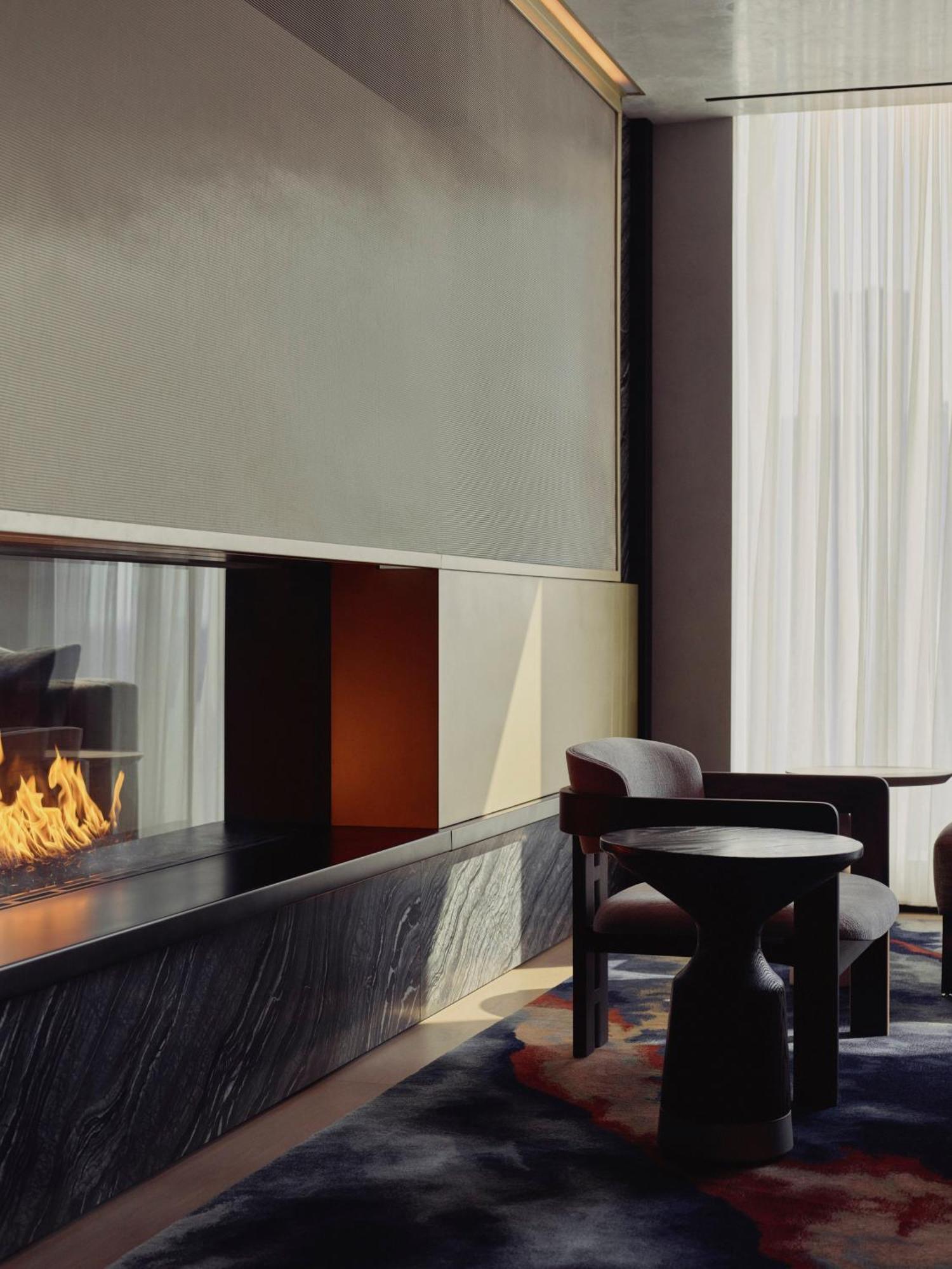 Hotel Equinox