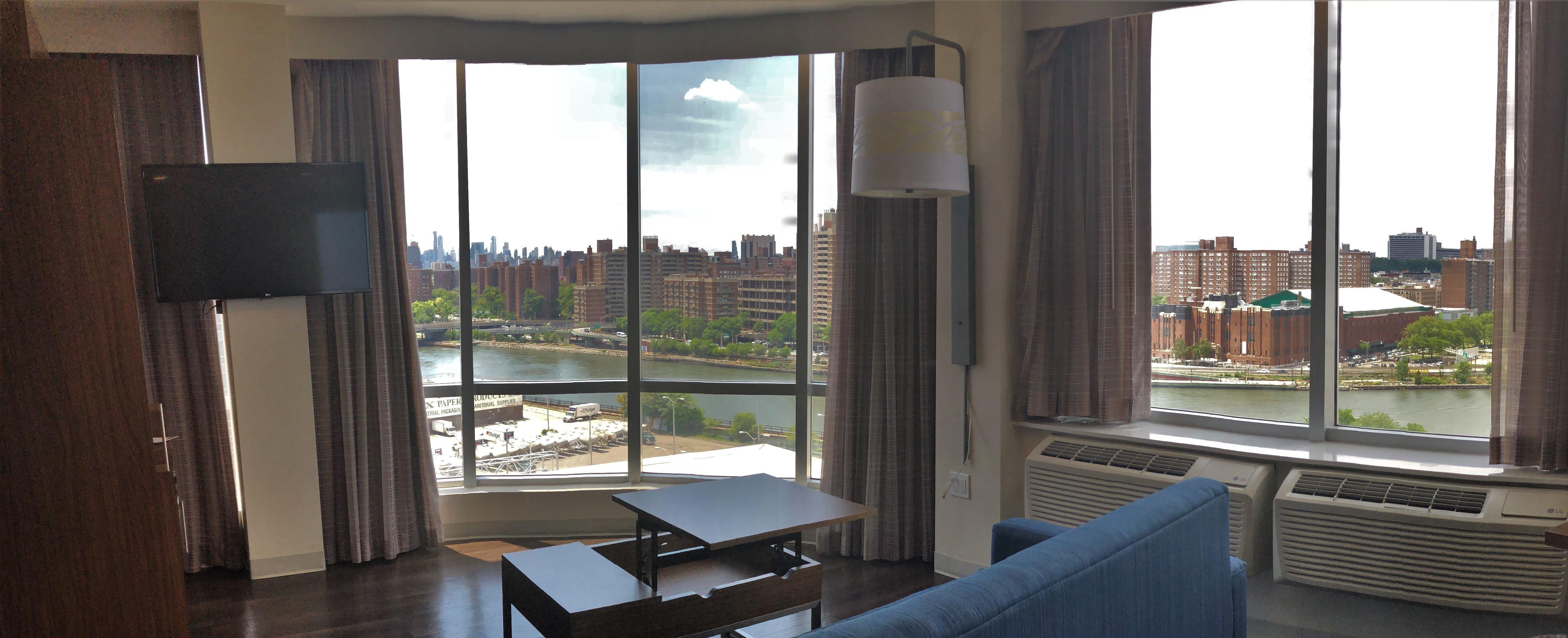 Express - Bronx Nyc - Yankee Stadium, An Ihg New York