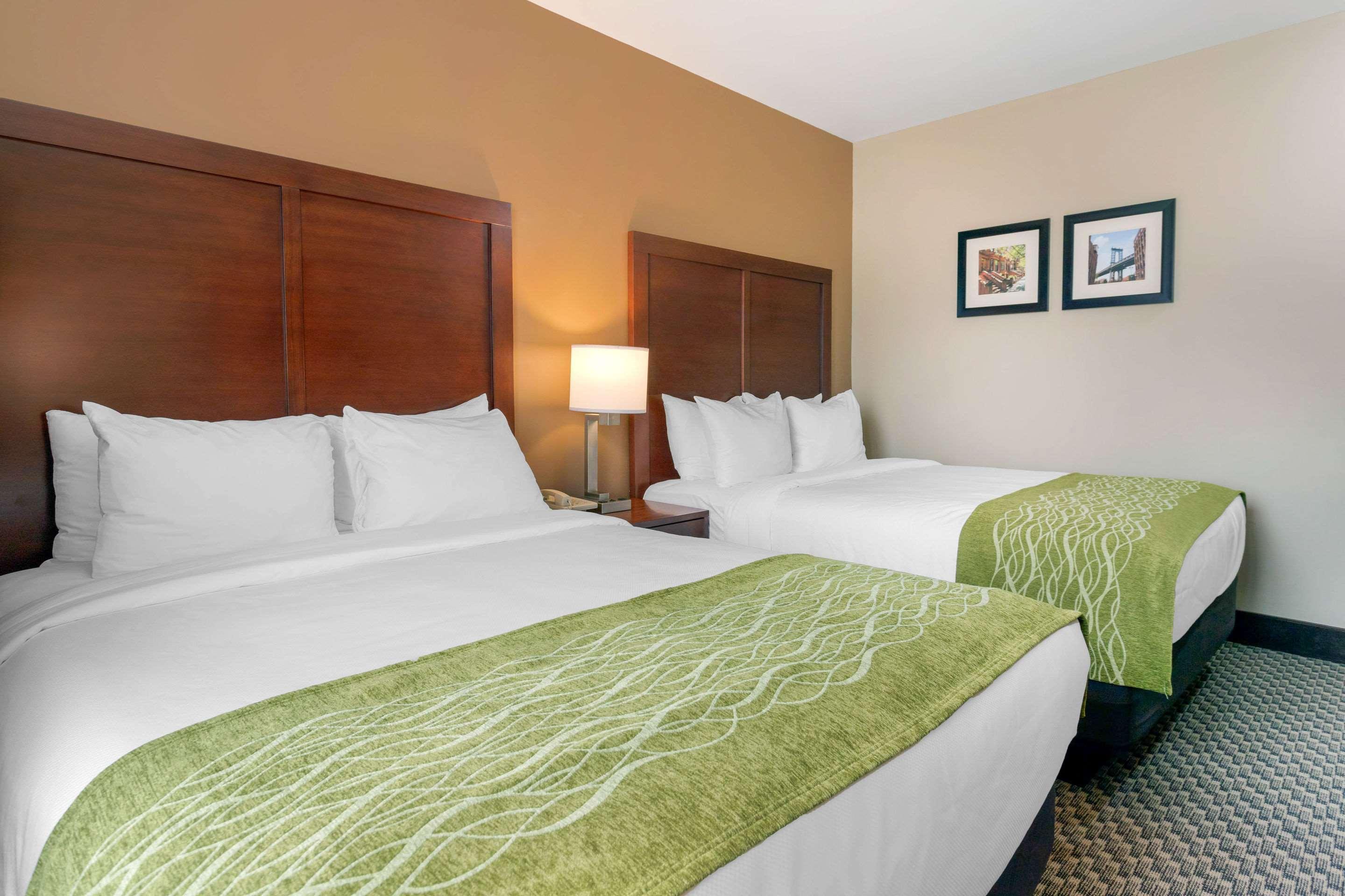Hotel Comfort & Near Jfk Air Train