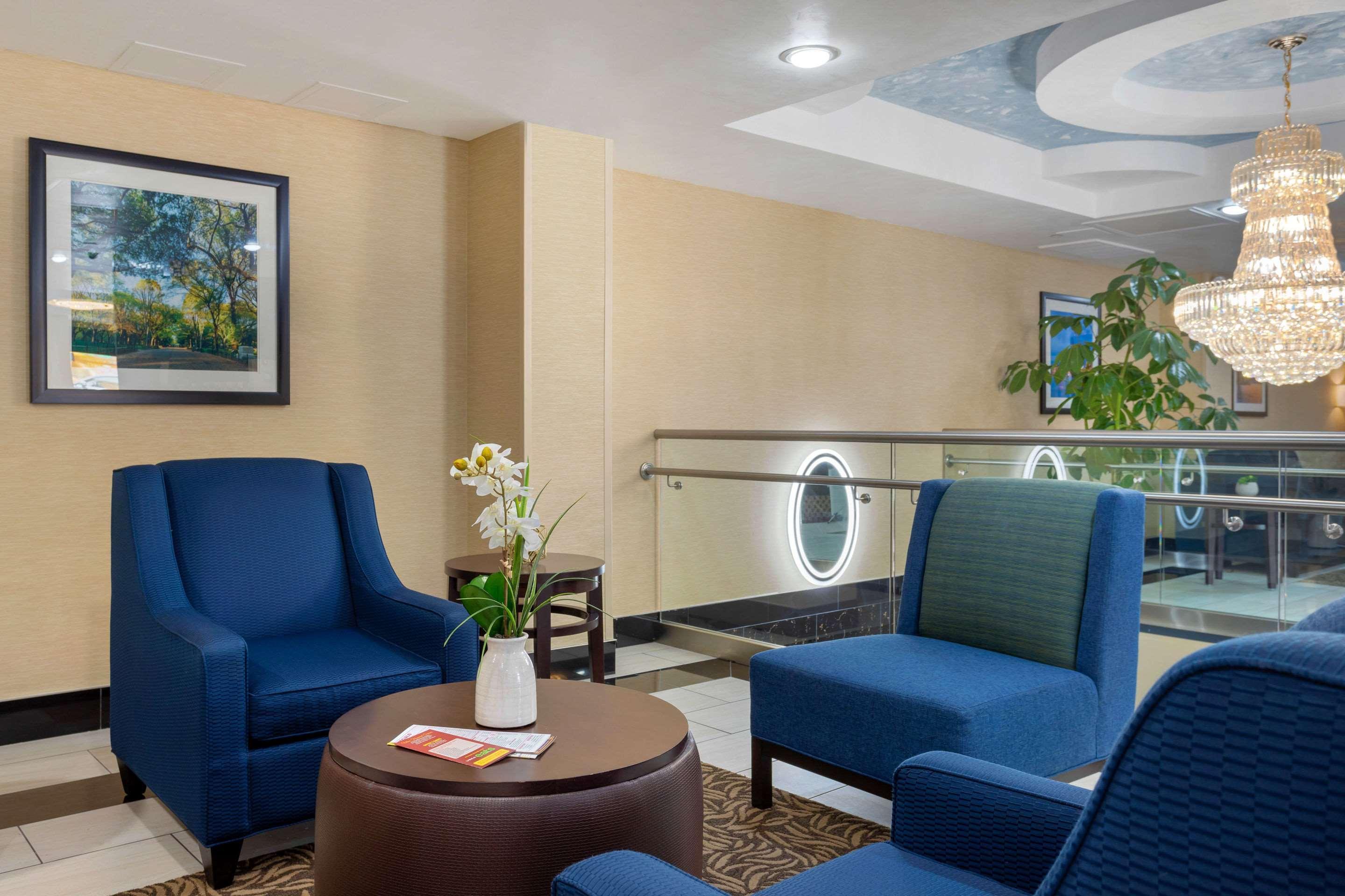 Comfort & Near Jfk Air Train Hotel