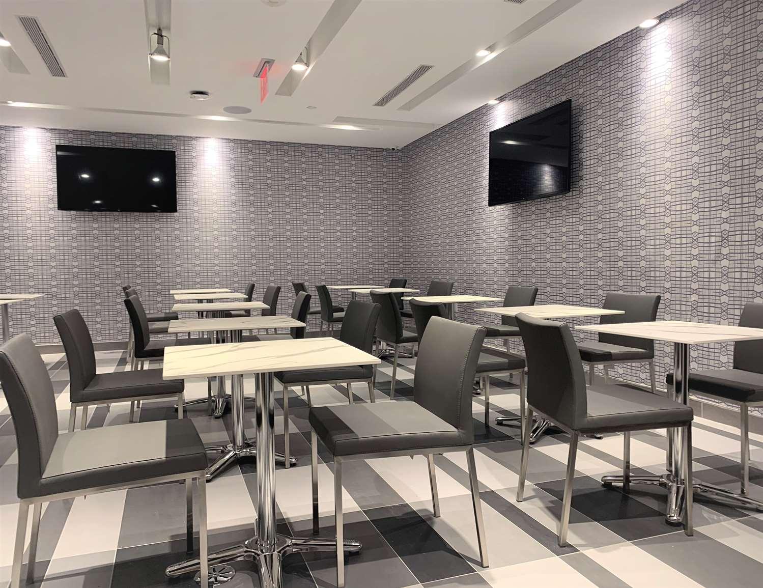 Western Premier Empire State New York