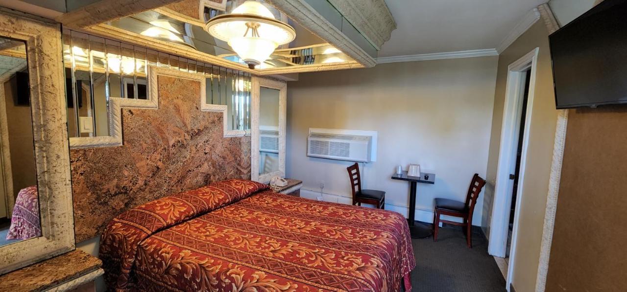 Hotel Essence Collection Staten Island 3*