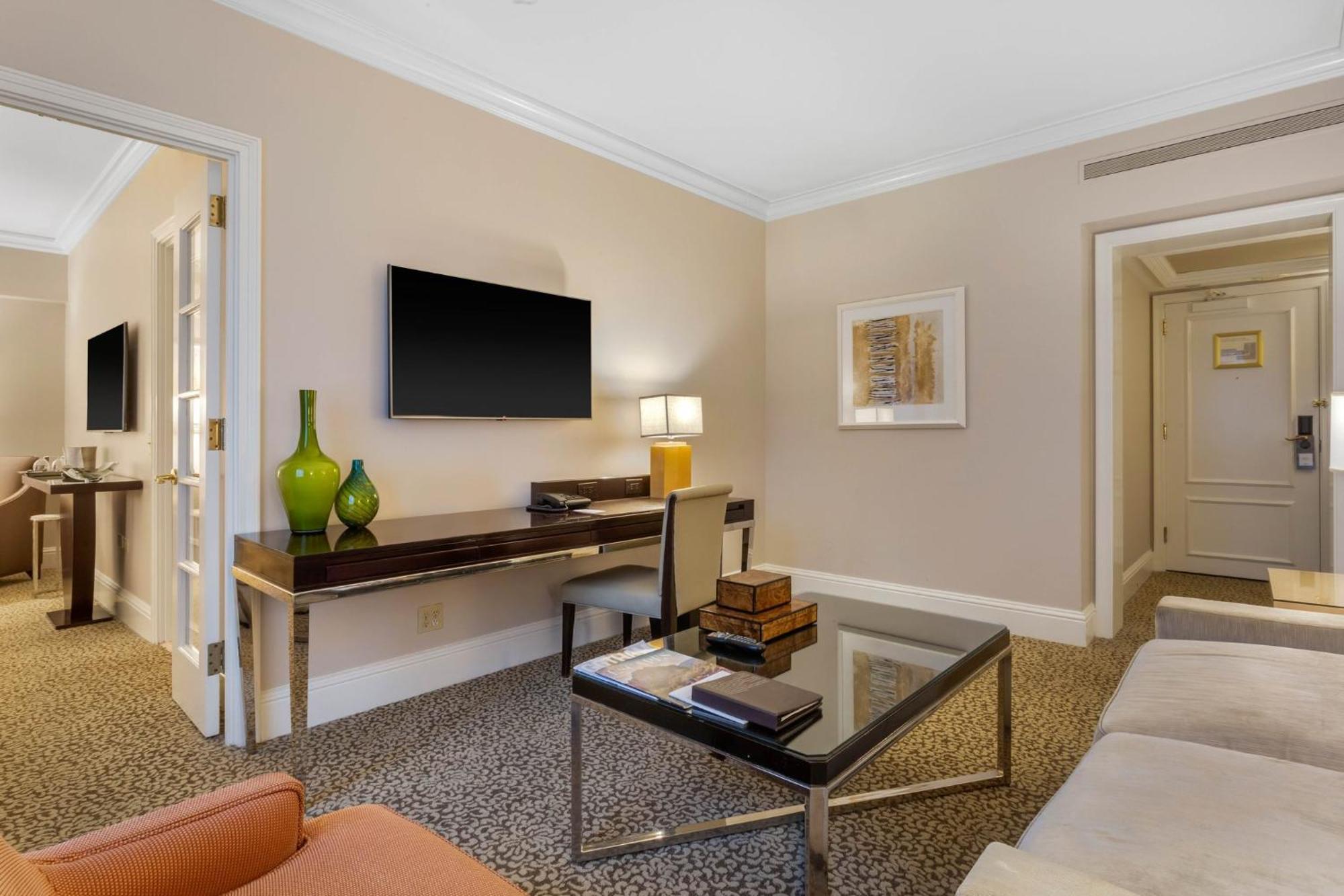 Hotel Omni Berkshire Place 4*