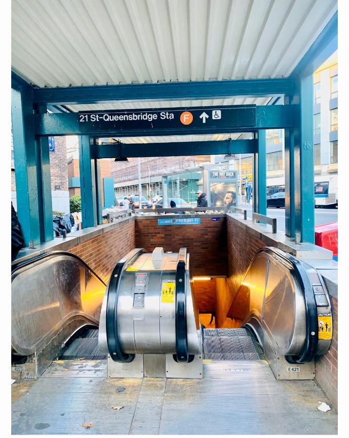 Apartment 2 Bedrooms Lr Kit Bath And Backyard 2 Stops To Manhattan New York