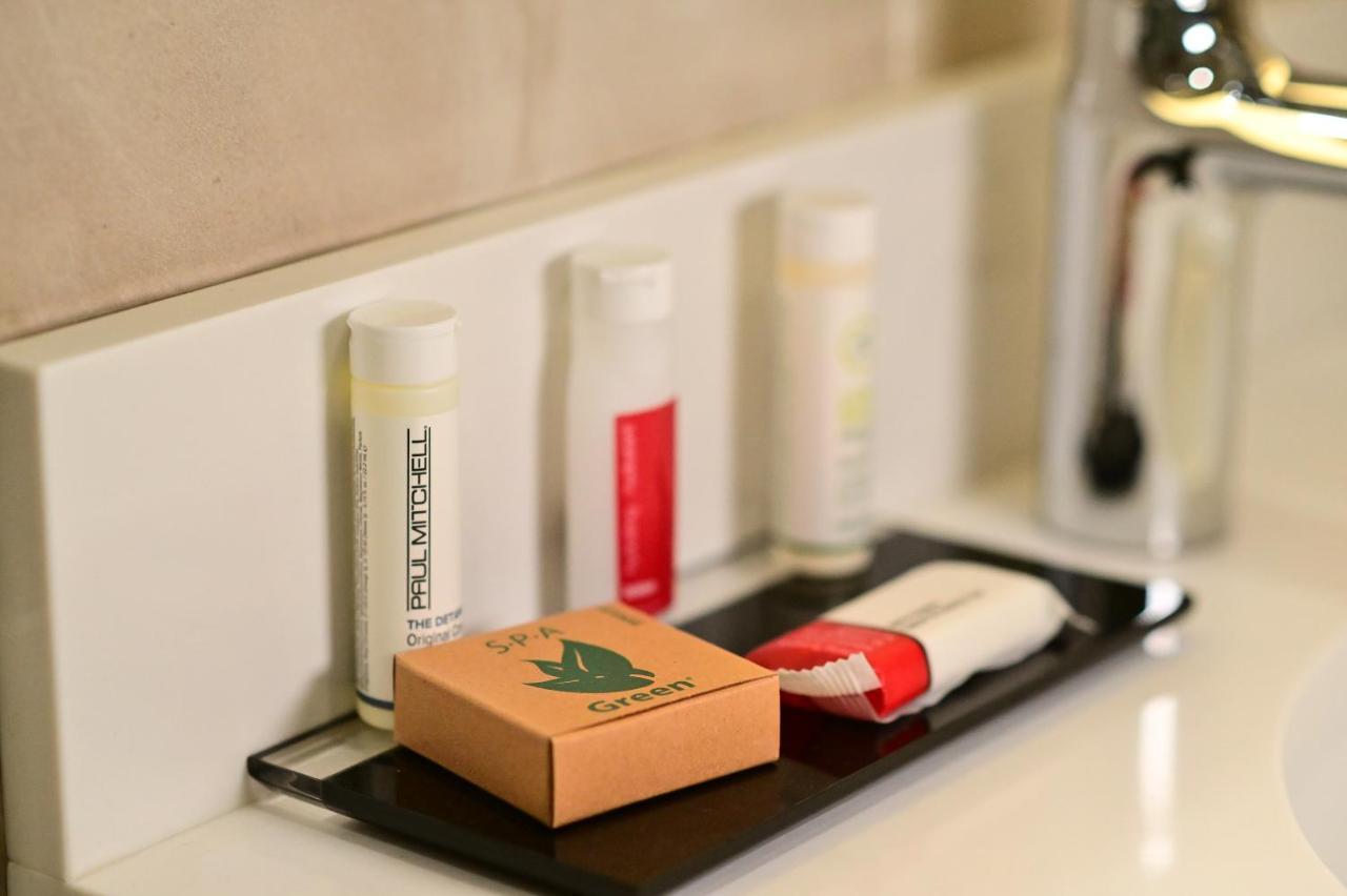 Hotel Days By Wyndham Bronx Nyc New York