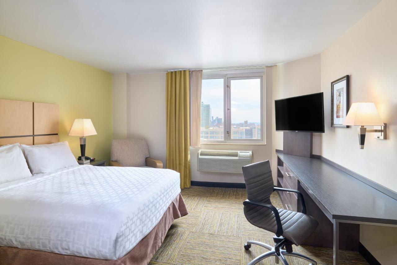Candlewood Nyc -times Square By Ihg 3*