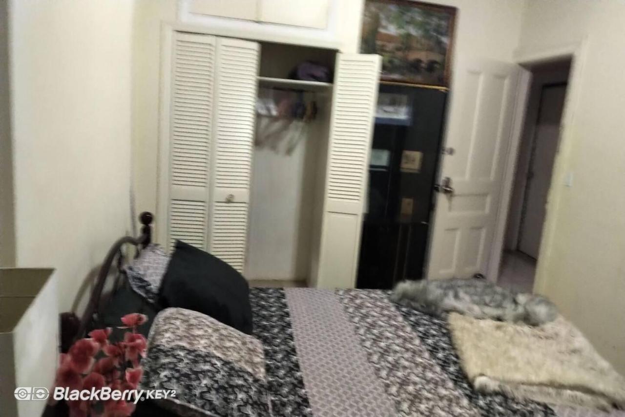 Bed & Breakfast Deluxe King *