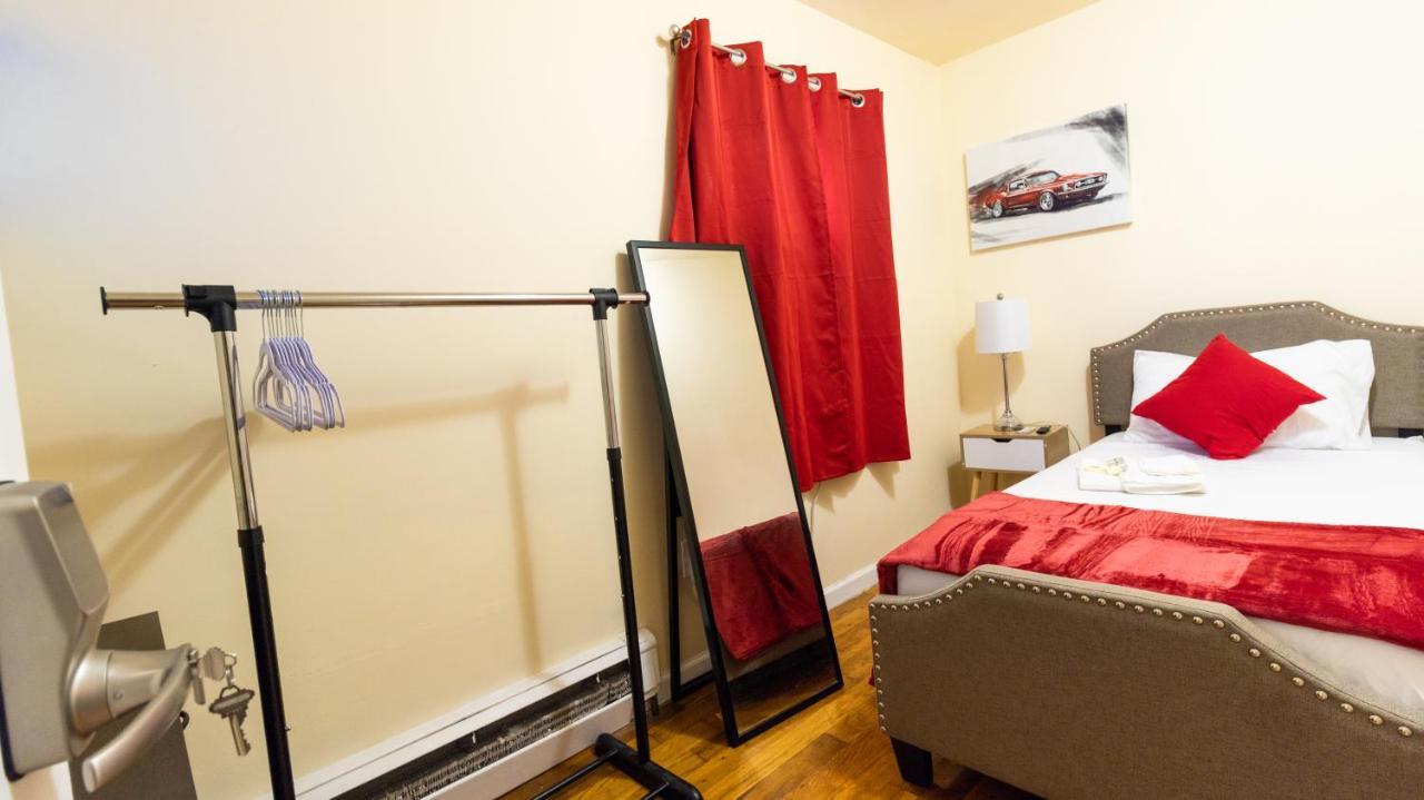 Appartement Deluxe Twin Size Bed-red On The 1st Fl In Elmhurst Ny